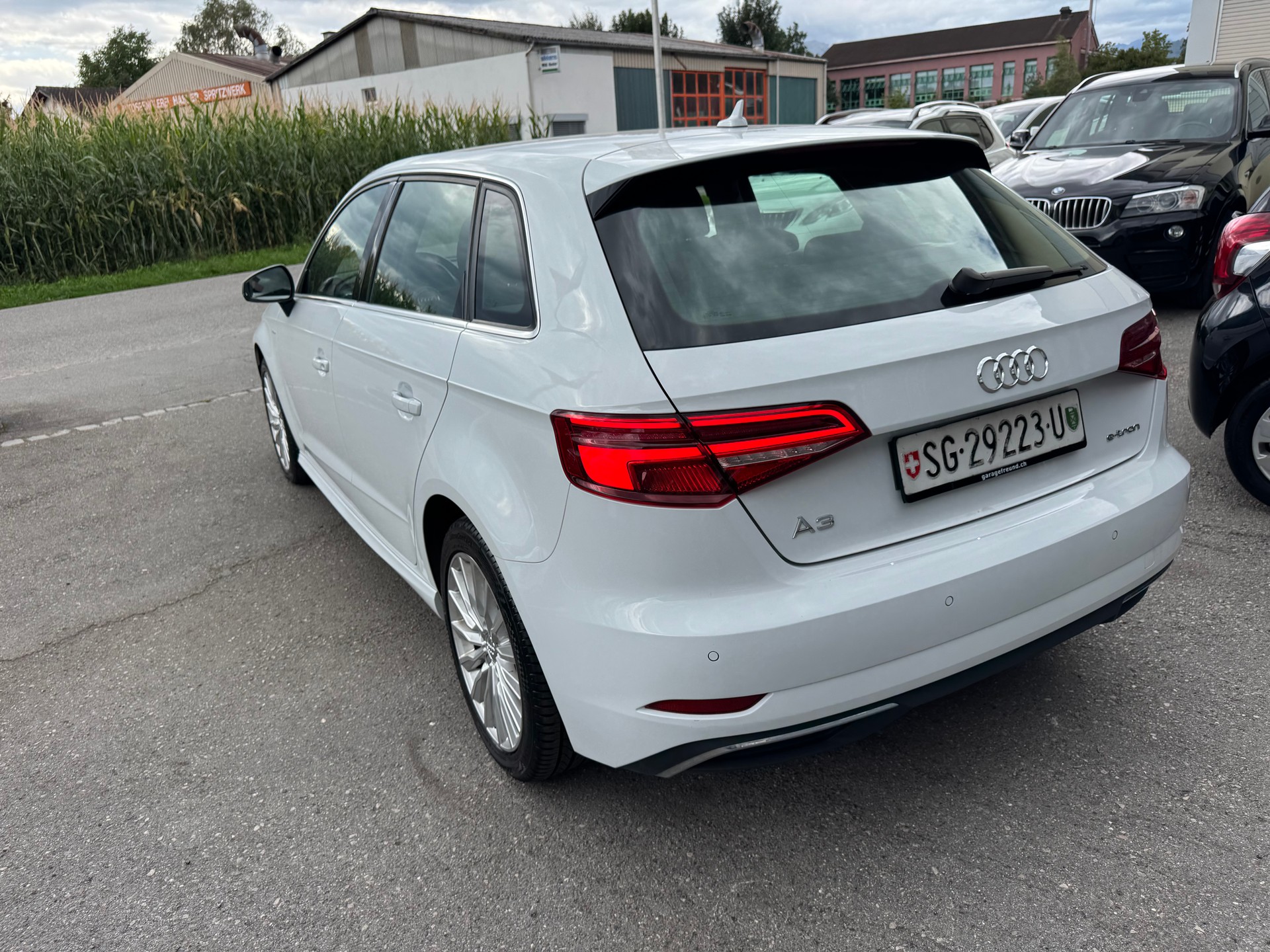 AUDI A3 Sportback 1.4 e-tron Sport S-tronic-image-4