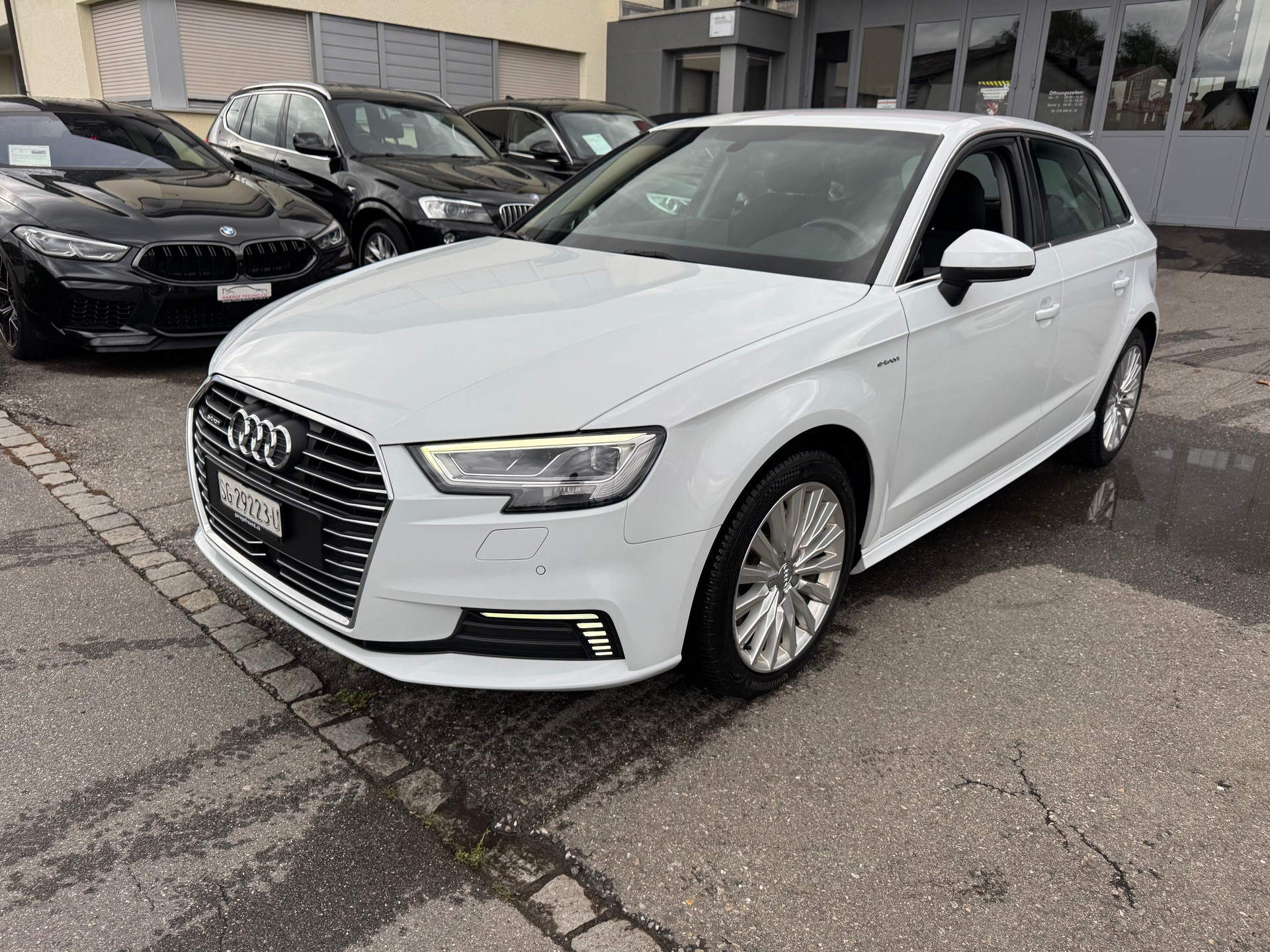 AUDI A3 Sportback 1.4 e-tron Sport S-tronic-showroom-element-3