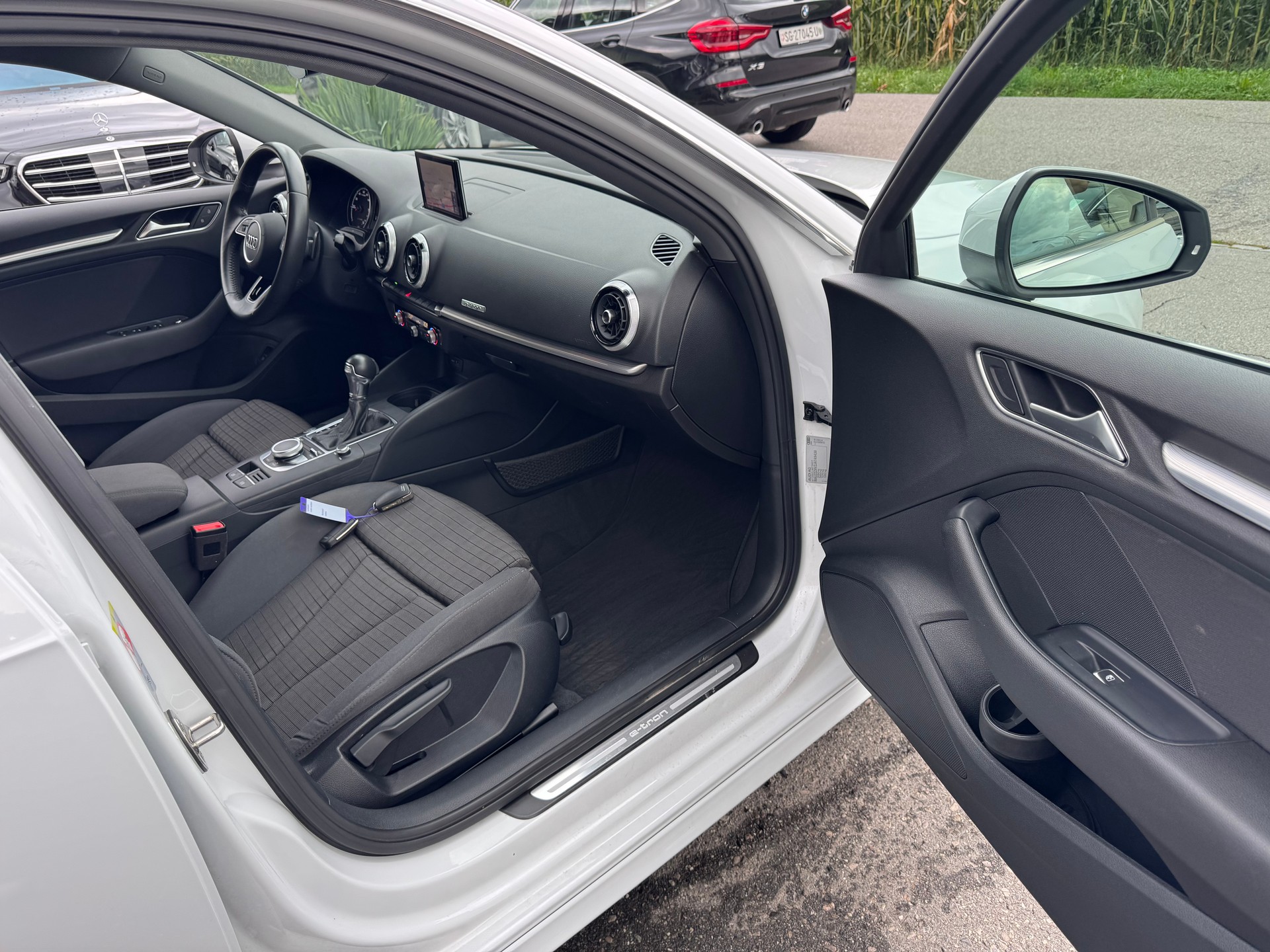 AUDI A3 Sportback 1.4 e-tron Sport S-tronic-image-9
