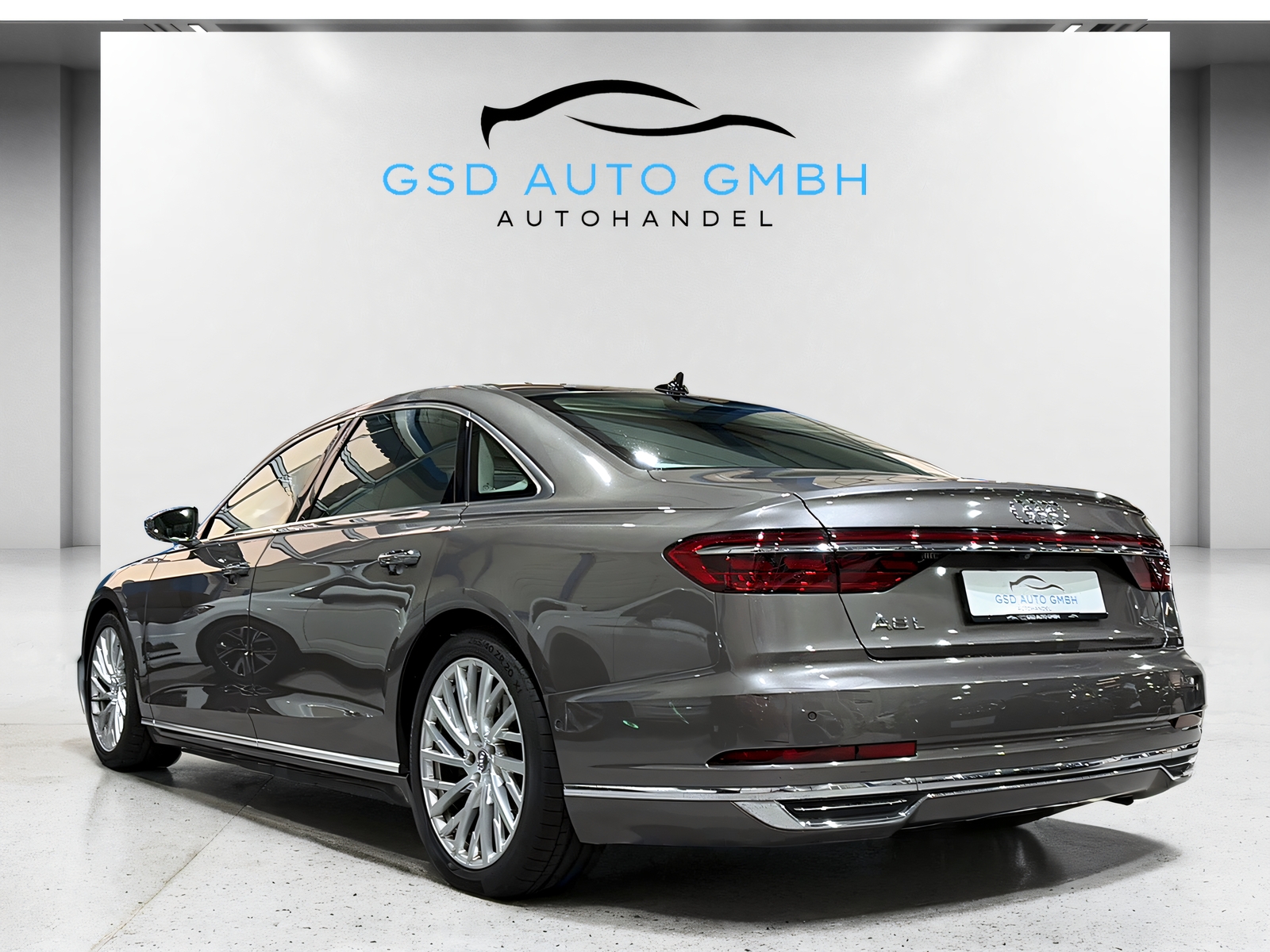 AUDI A8 55 L TFSI qu**Matrix,SthZ,head up,Panodach,360 Kam,Frisch ab MFK**Np. CHF 180'301.-**-image-2