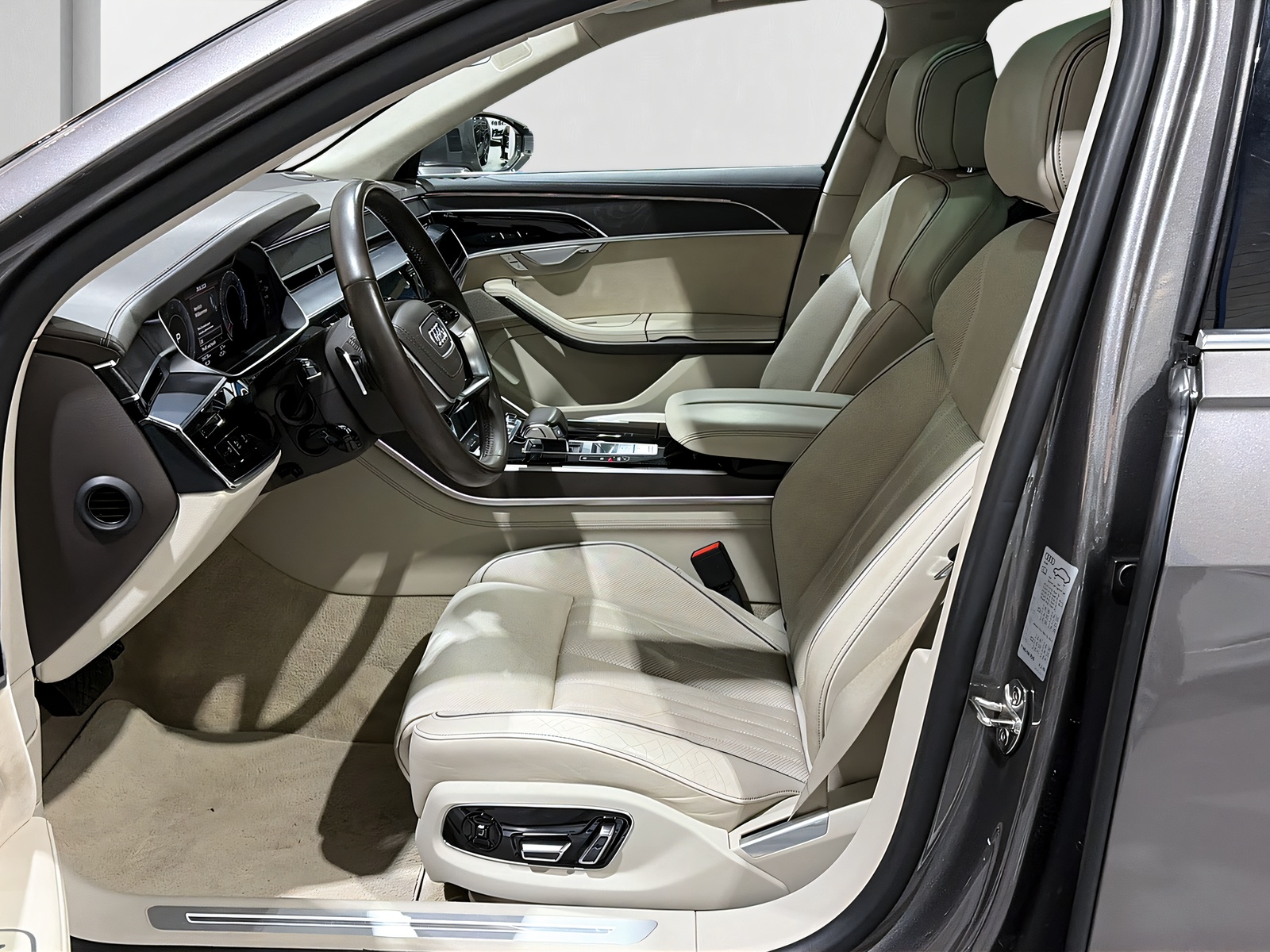 AUDI A8 55 L TFSI qu**Matrix,SthZ,head up,Panodach,360 Kam,Frisch ab MFK**Np. CHF 180'301.-**-image-7