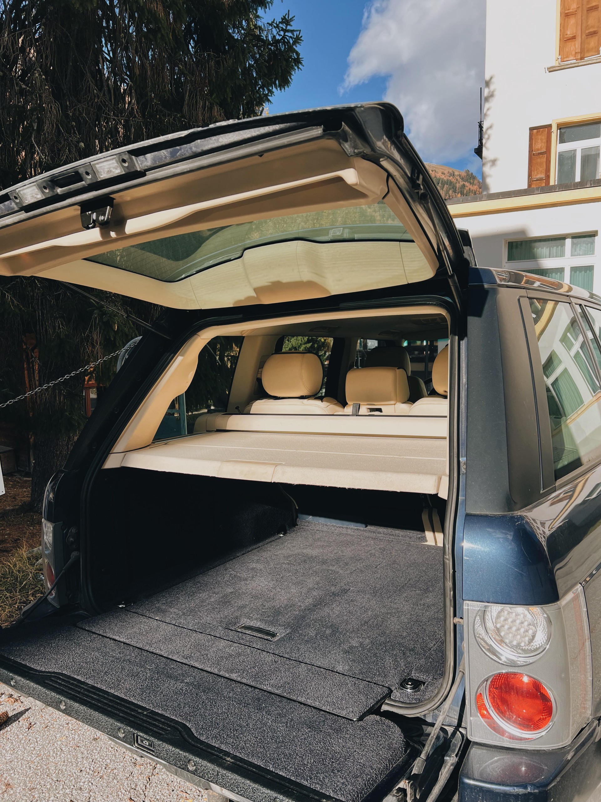 LAND ROVER 4.4 V8 Vogue-image-2