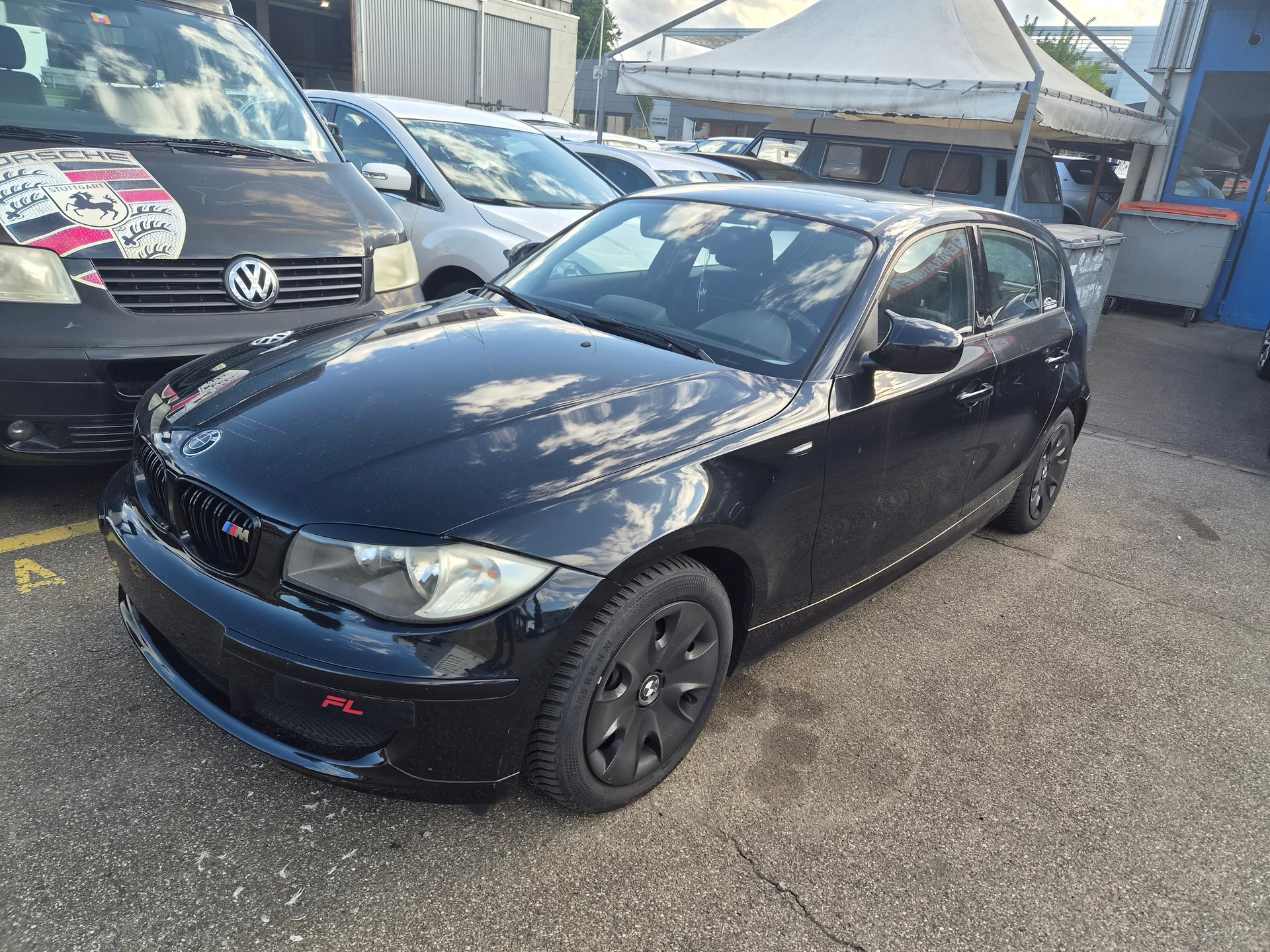 BMW 118d Dynamic Edition-image-0