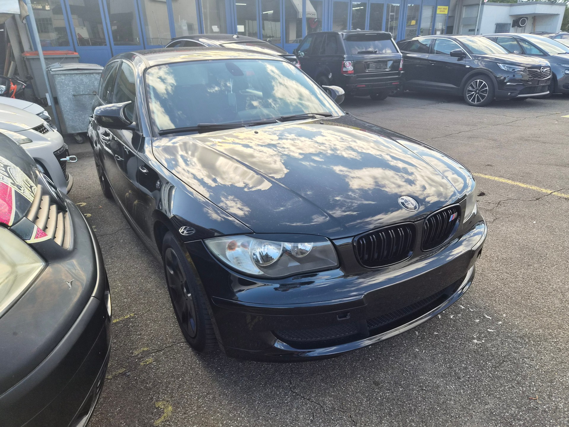 BMW 118d Dynamic Edition-image-2