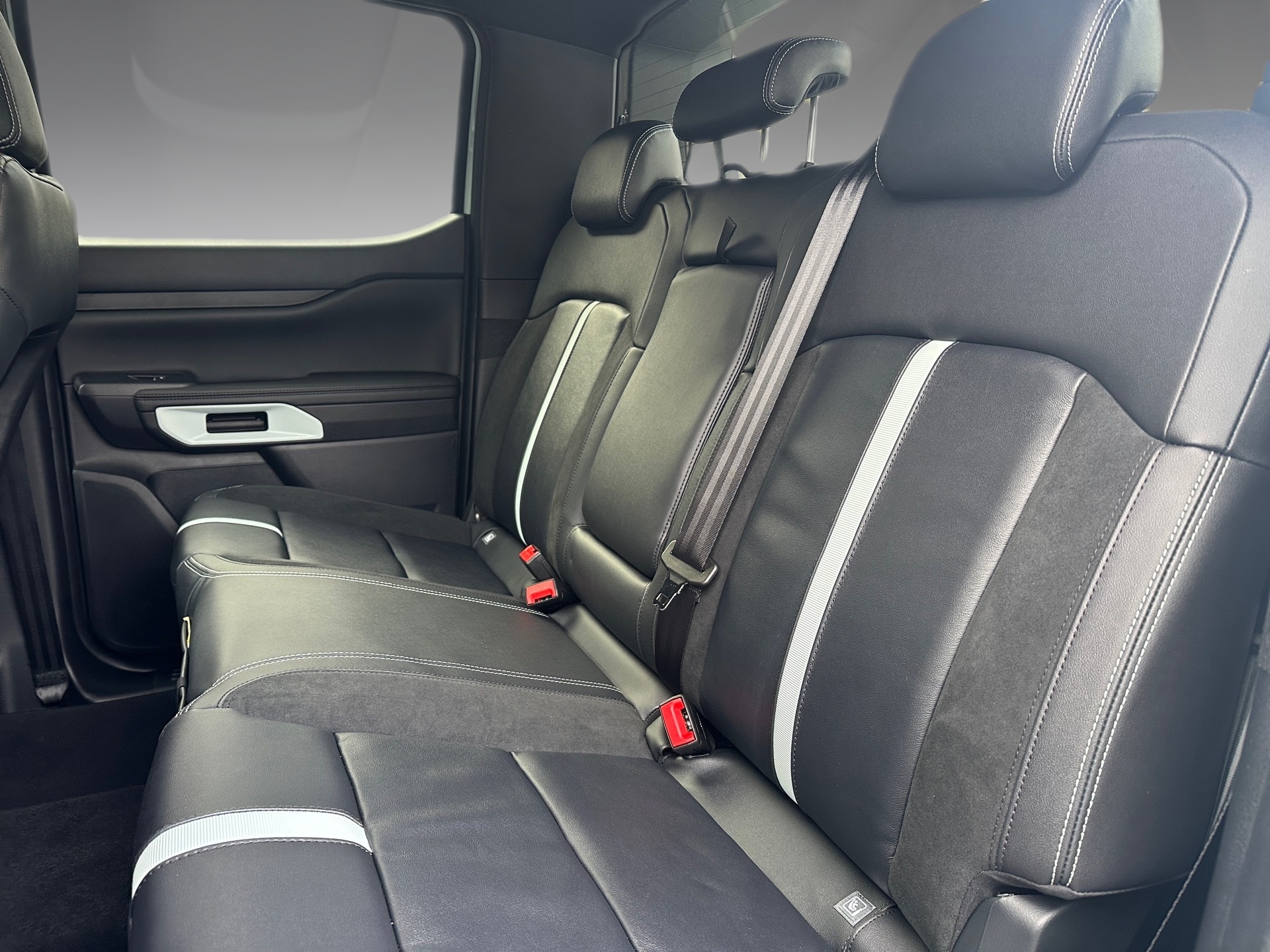 FORD Ranger Wildtrak 2.3 Eco Boost e-4WD Automat-image-13
