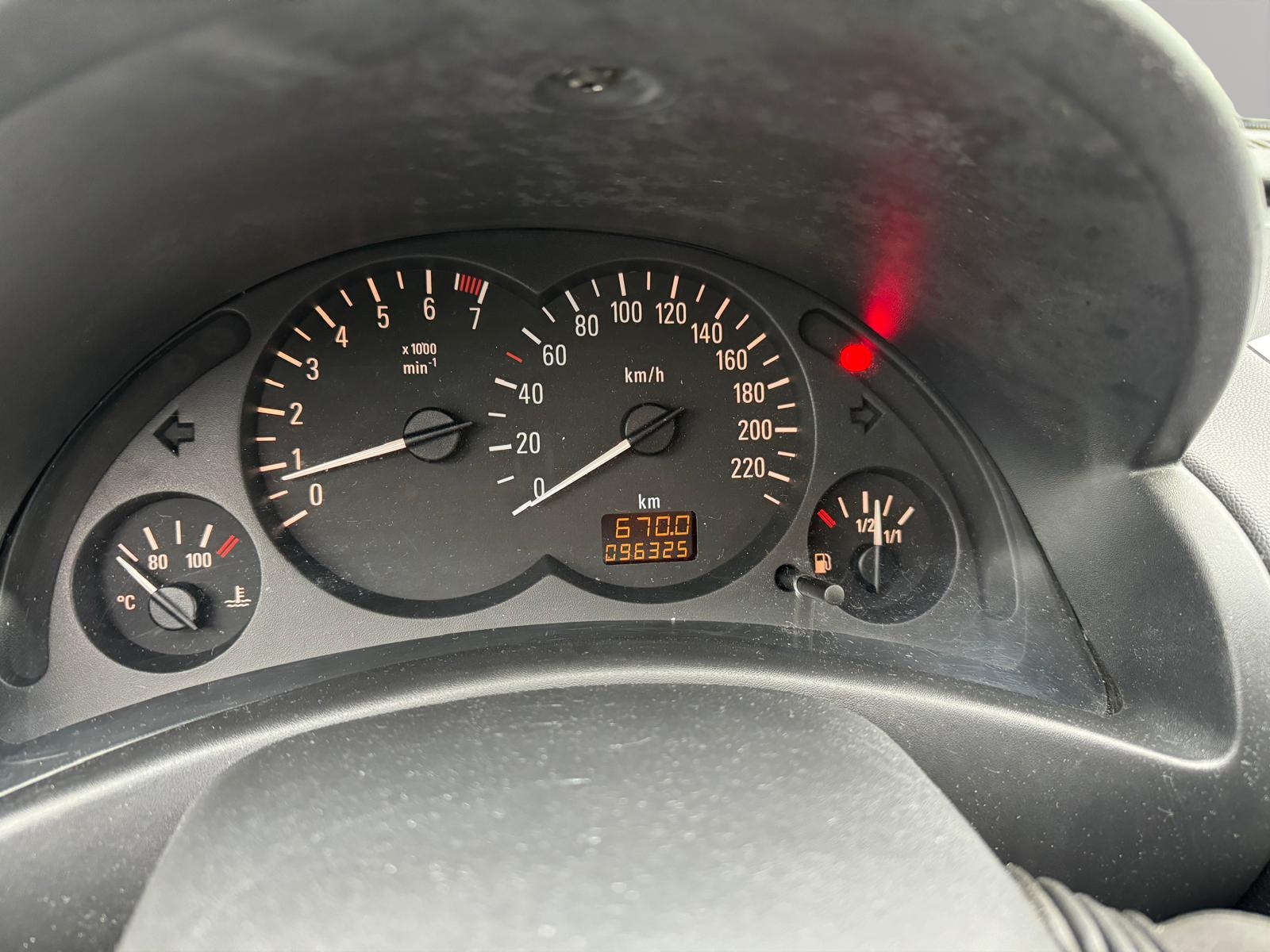 OPEL Corsa 1.2 16V Comfort-image-10