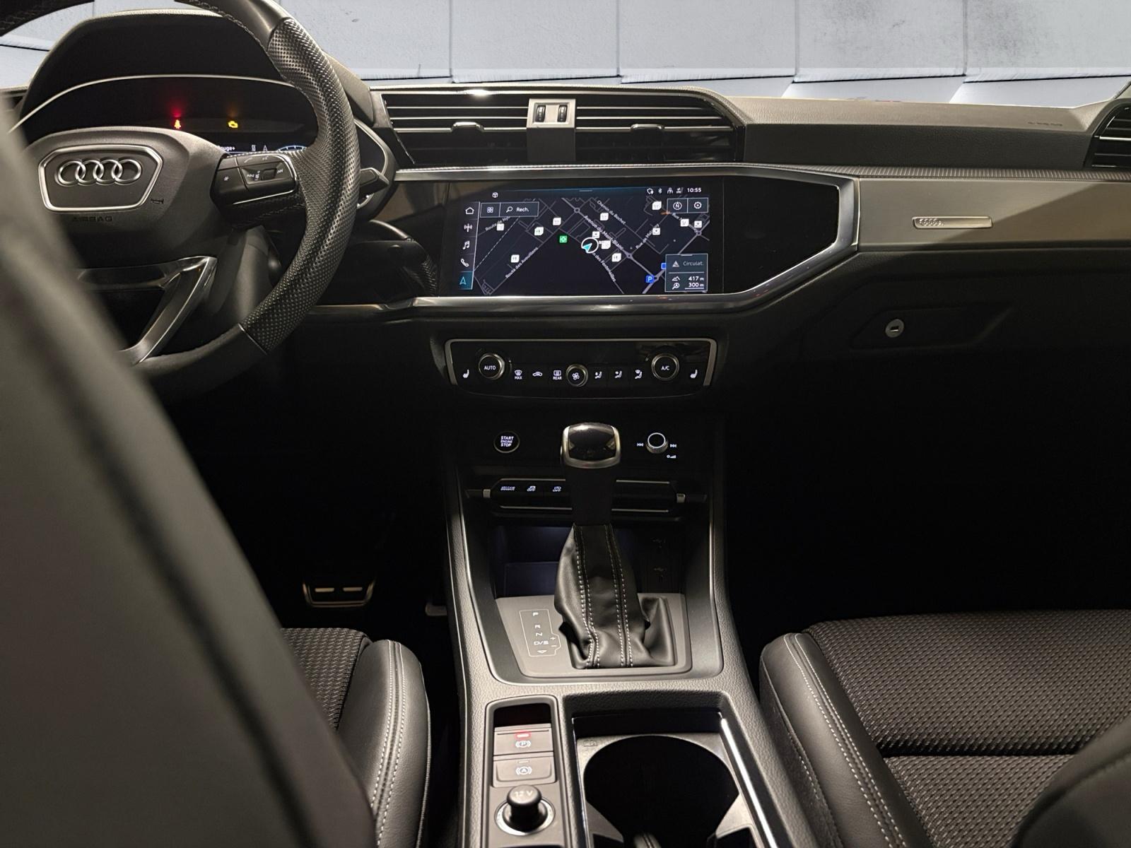 AUDI Q3 Sportback 35 TFSI Attraction S-tronic-image-11