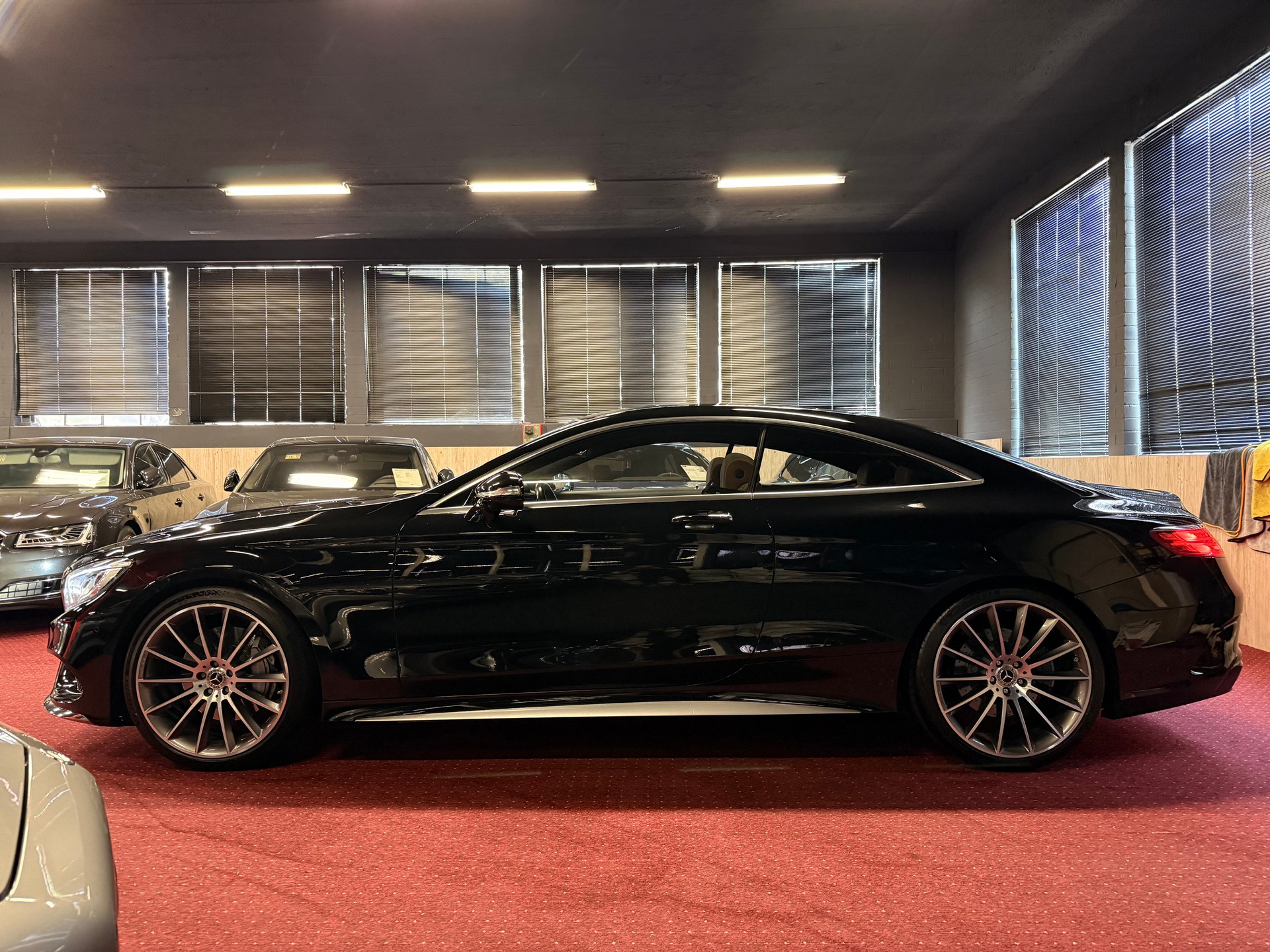 MERCEDES-BENZ S 400 Coupé 4Matic 7G-Tronic-image-11