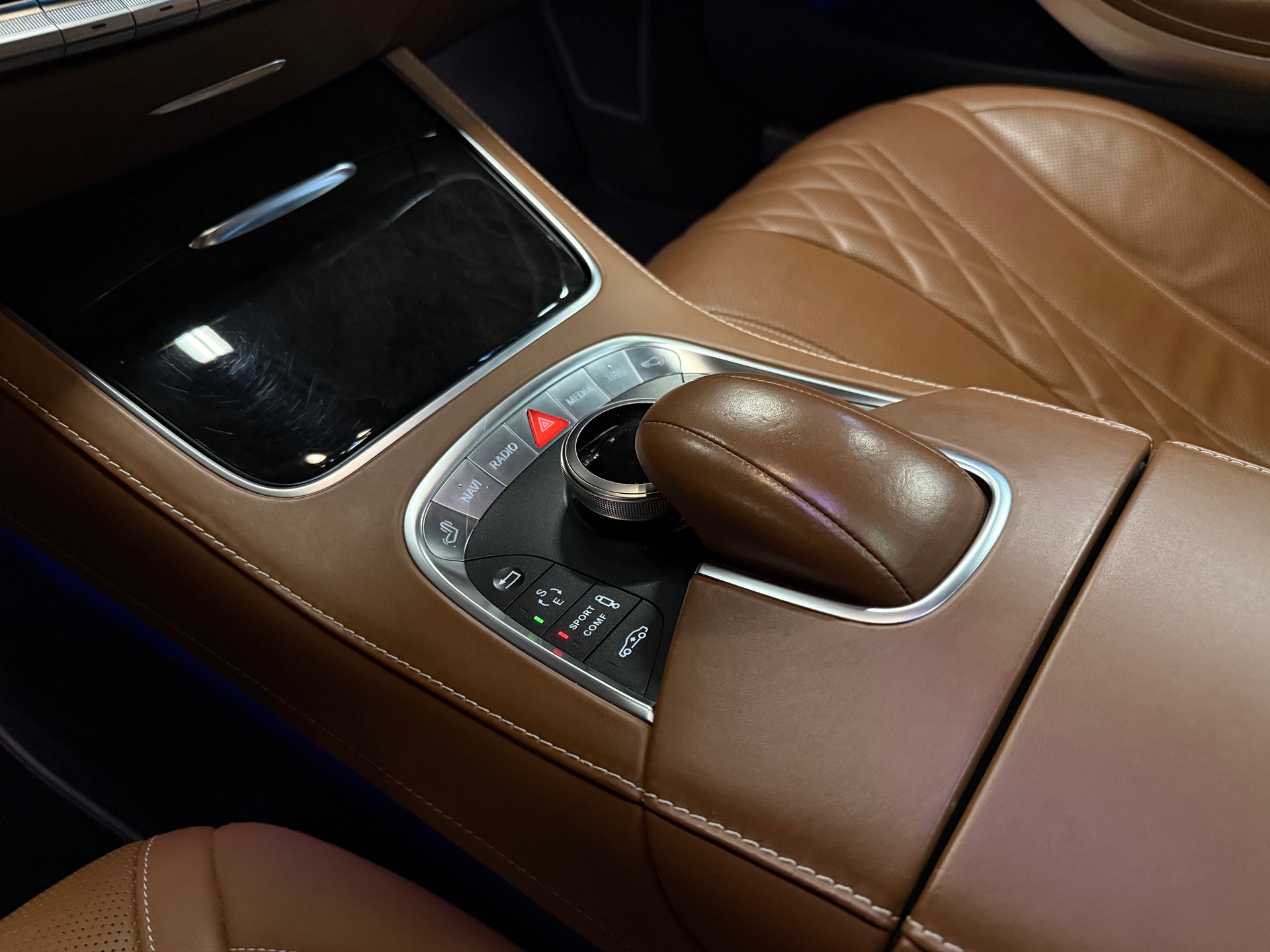 MERCEDES-BENZ S 400 Coupé 4Matic 7G-Tronic-image-16