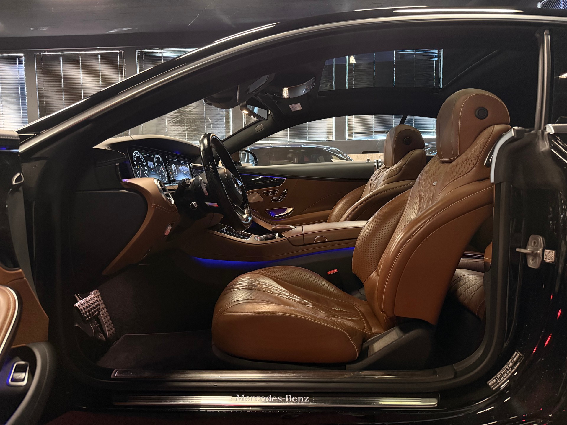 MERCEDES-BENZ S 400 Coupé 4Matic 7G-Tronic-image-13