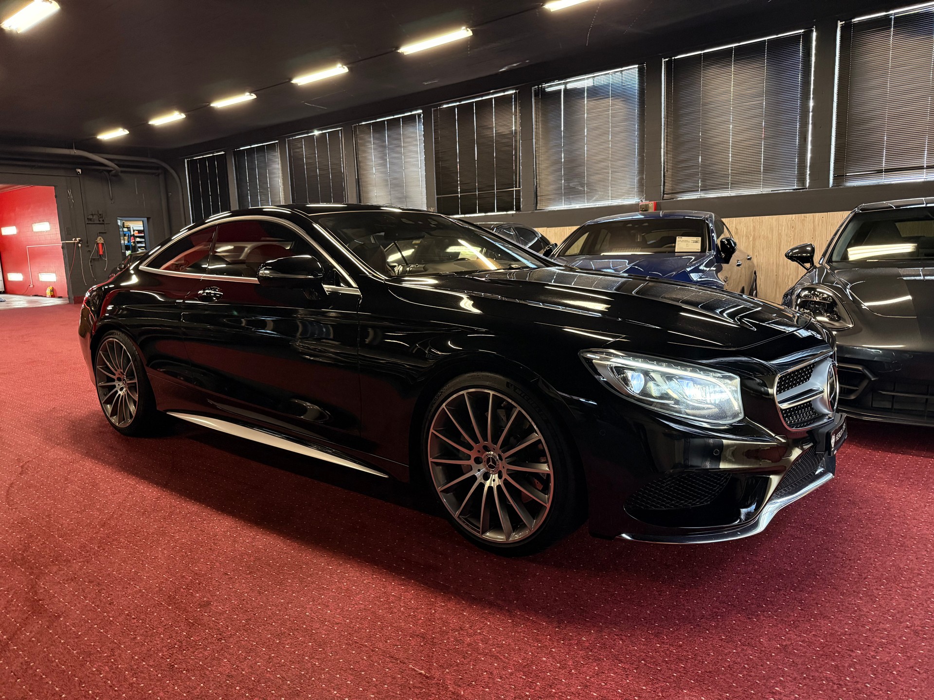 MERCEDES-BENZ S 400 Coupé 4Matic 7G-Tronic-image-4