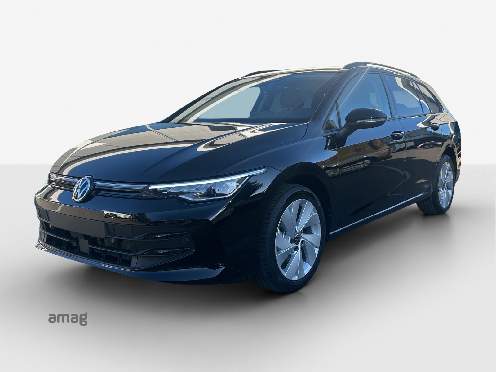 VW Golf Variant 1.5 eTSI mHEV Life DSG-image-0