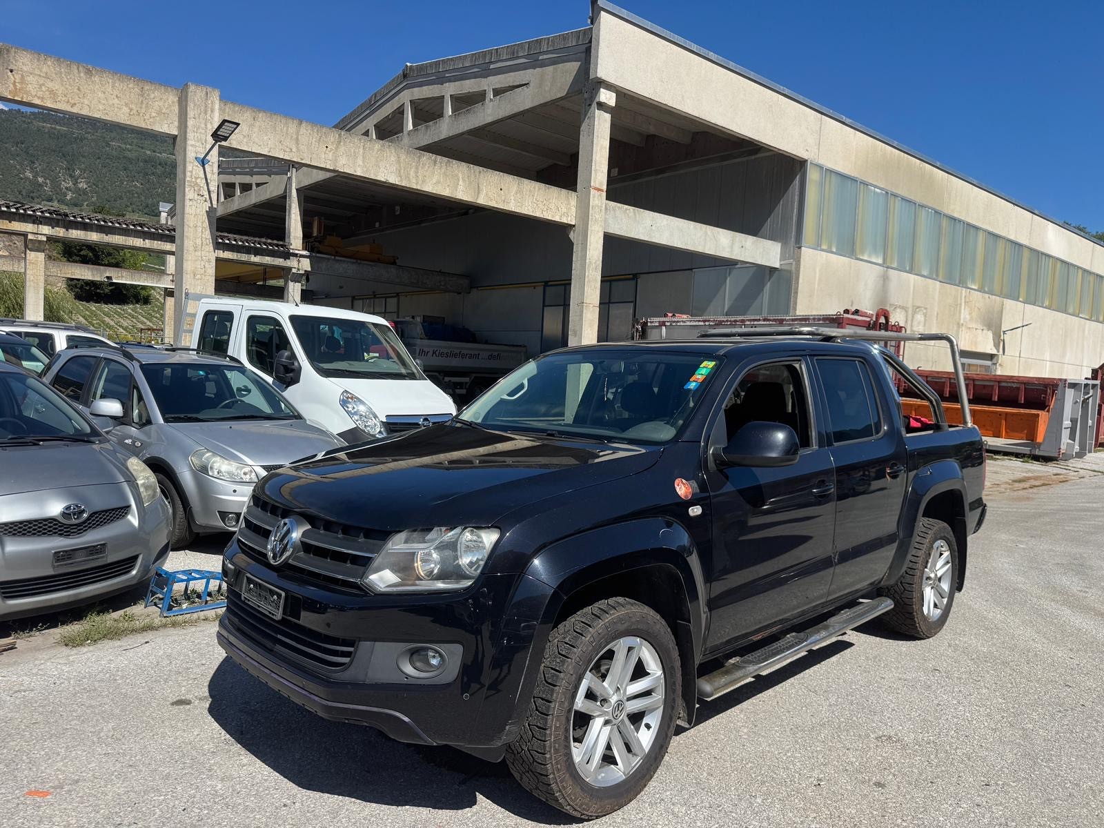 VW Amarok 2.0 BiTDI Trendline 4Motion-image-0