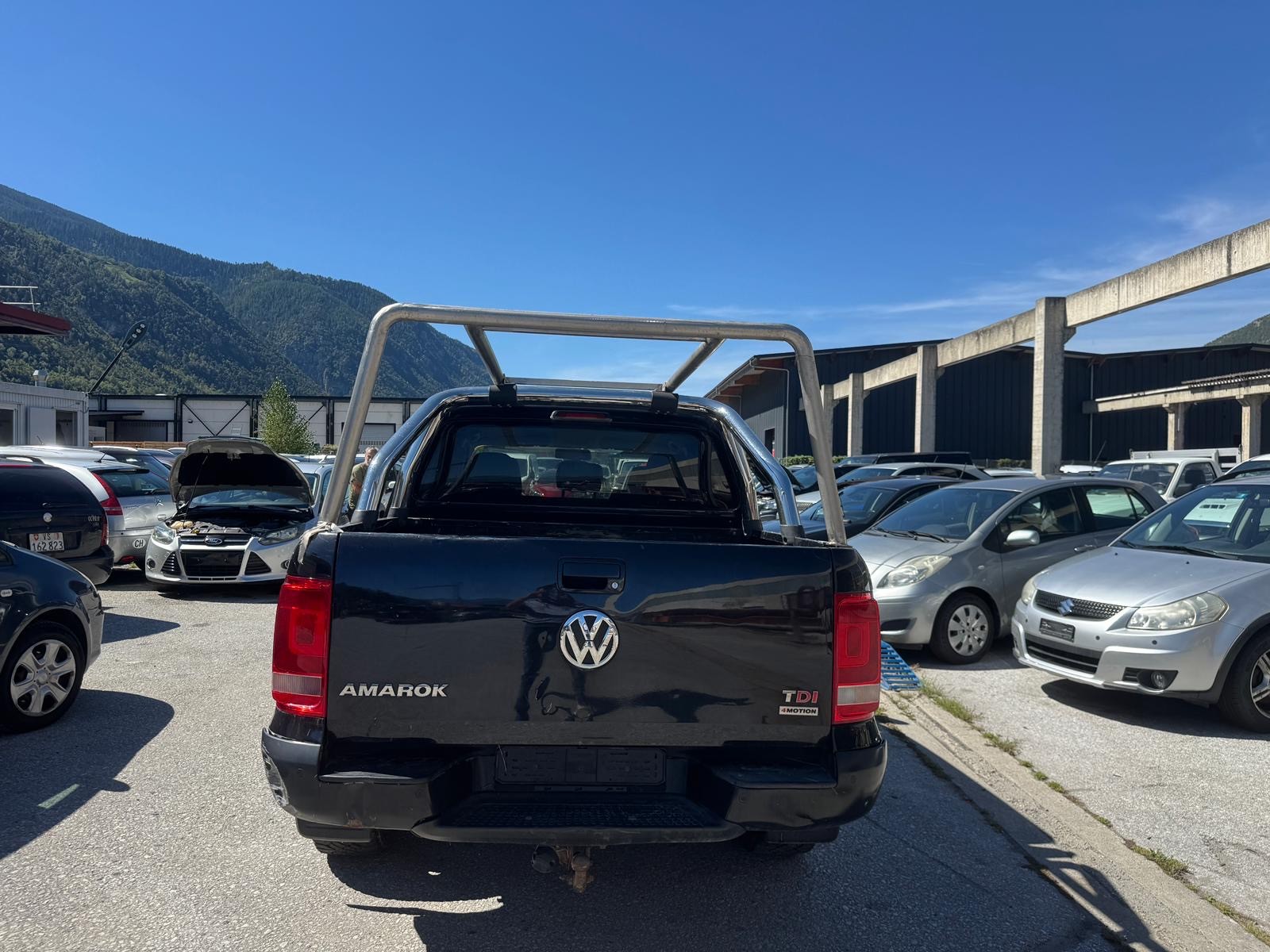 VW Amarok 2.0 BiTDI Trendline 4Motion-image-5