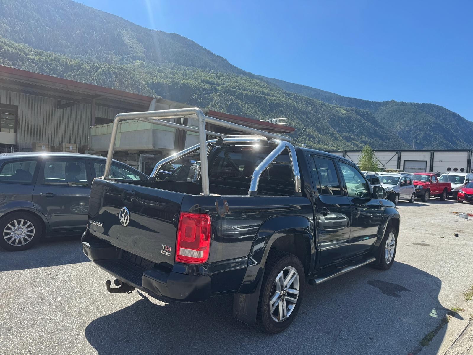 VW Amarok 2.0 BiTDI Trendline 4Motion-image-4