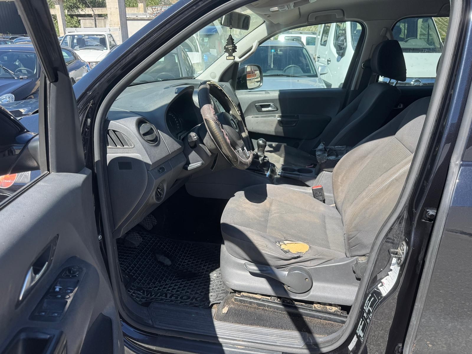 VW Amarok 2.0 BiTDI Trendline 4Motion-image-6