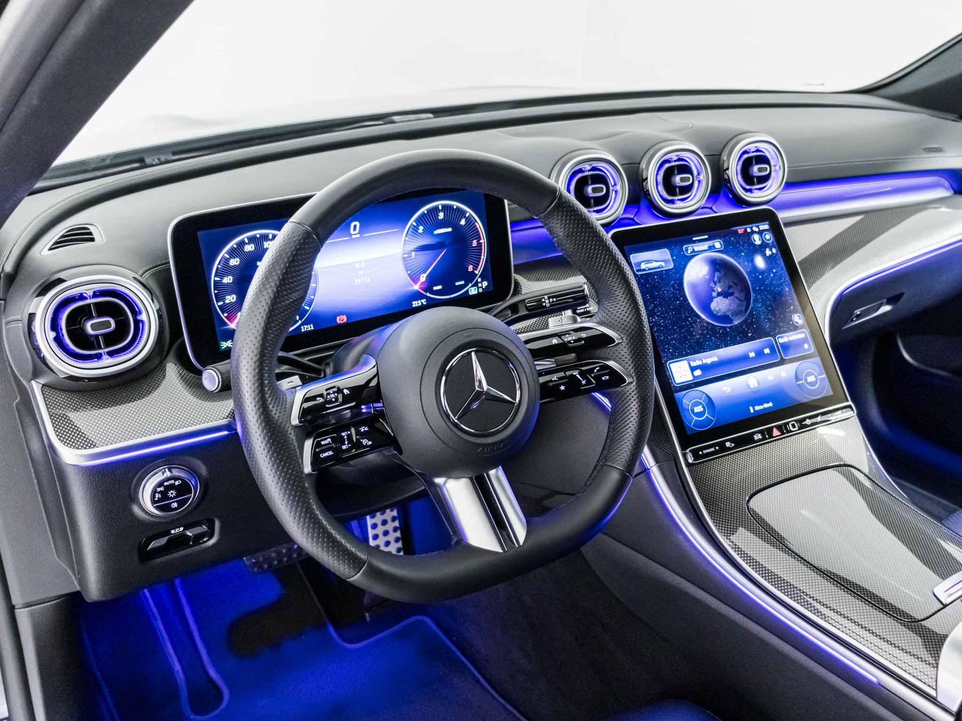 MERCEDES-BENZ C 220 d 4MATIC T-Modell-image-8