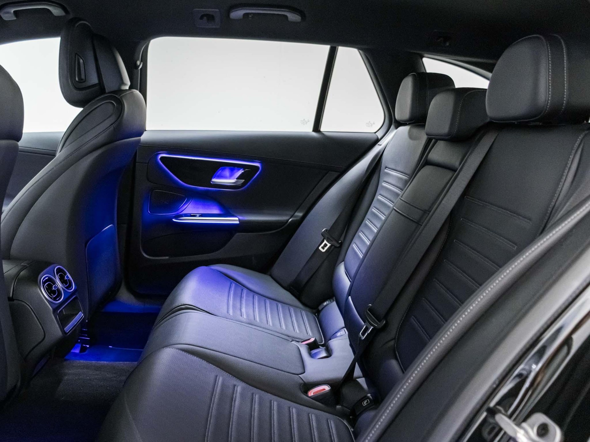 MERCEDES-BENZ C 220 d 4MATIC T-Modell-image-7