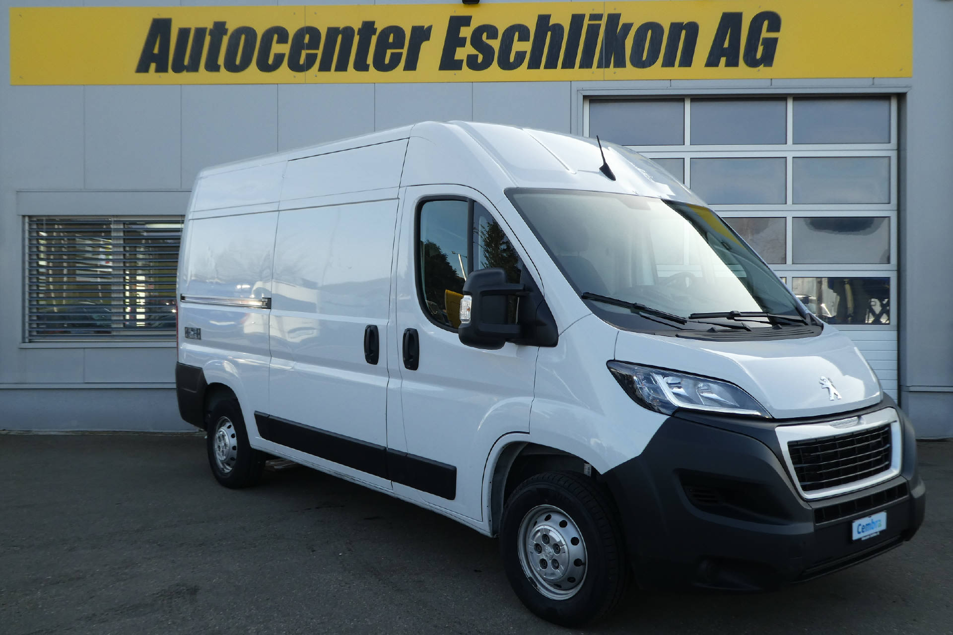 PEUGEOT Boxer Kaw. 335 L2H2 2.2 BlueHDi 140 Premium S/S* Hebebühne * Nutzlast von 1'160KG * Inkl. Garantie*-image-5