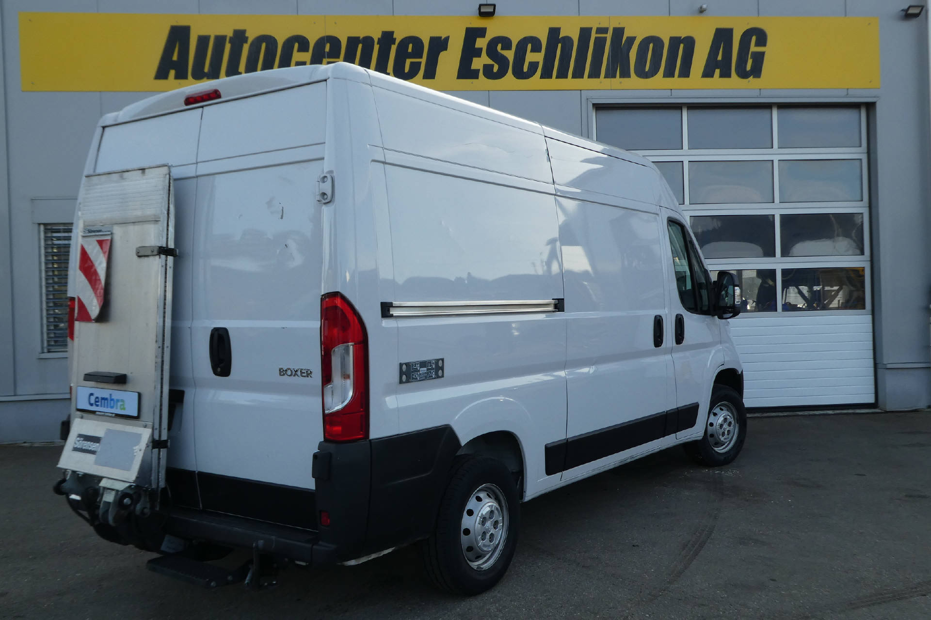 PEUGEOT Boxer Kaw. 335 L2H2 2.2 BlueHDi 140 Premium S/S* Hebebühne * Nutzlast von 1'160KG * Inkl. Garantie*-image-7