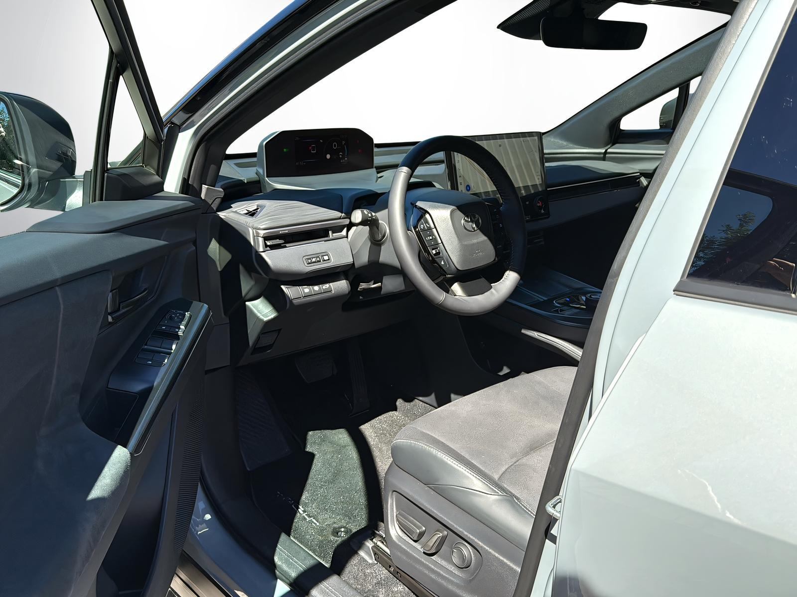 TOYOTA C-HR+ Premium AWD-image-10