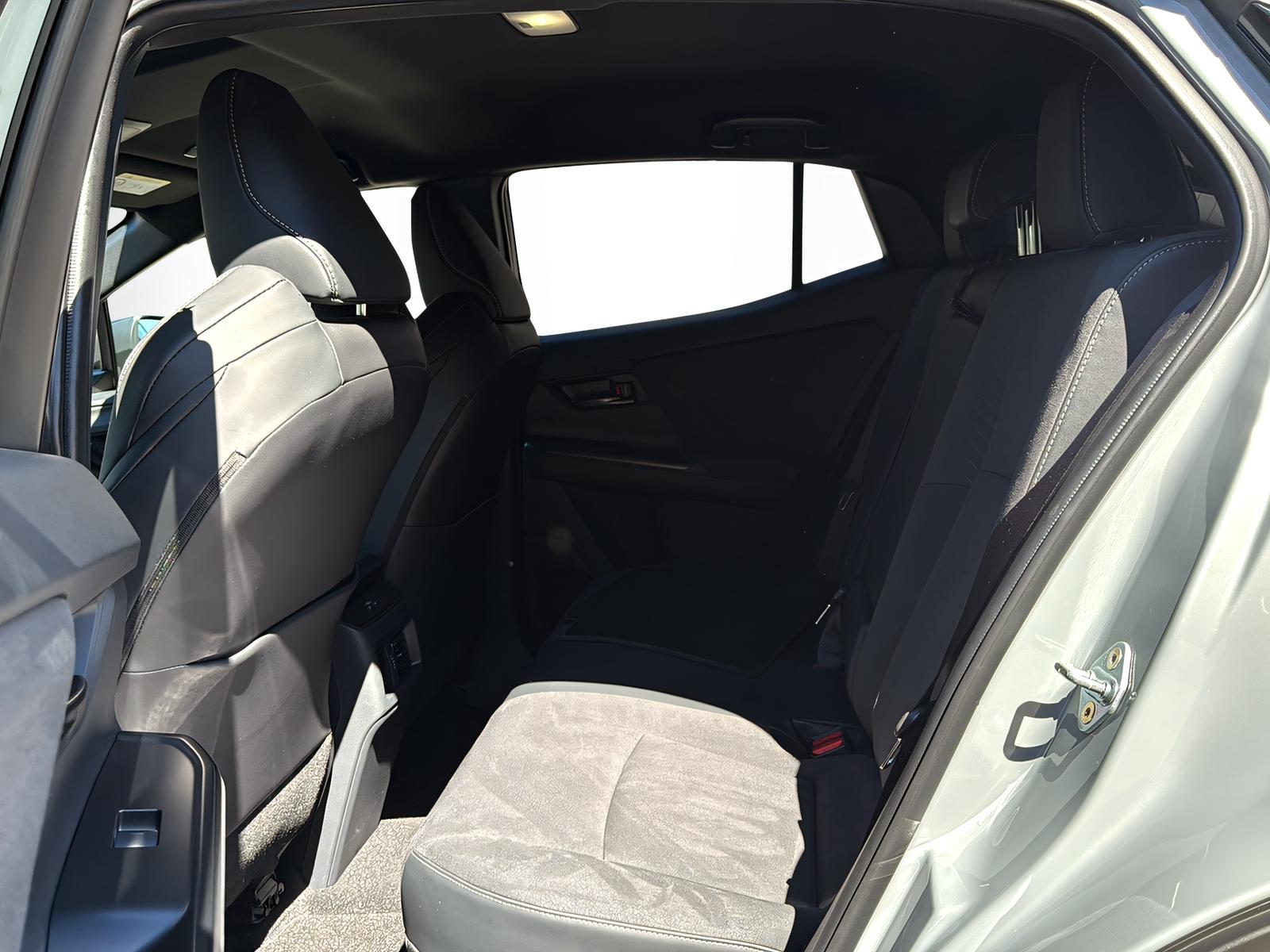 TOYOTA C-HR+ Premium AWD-image-9