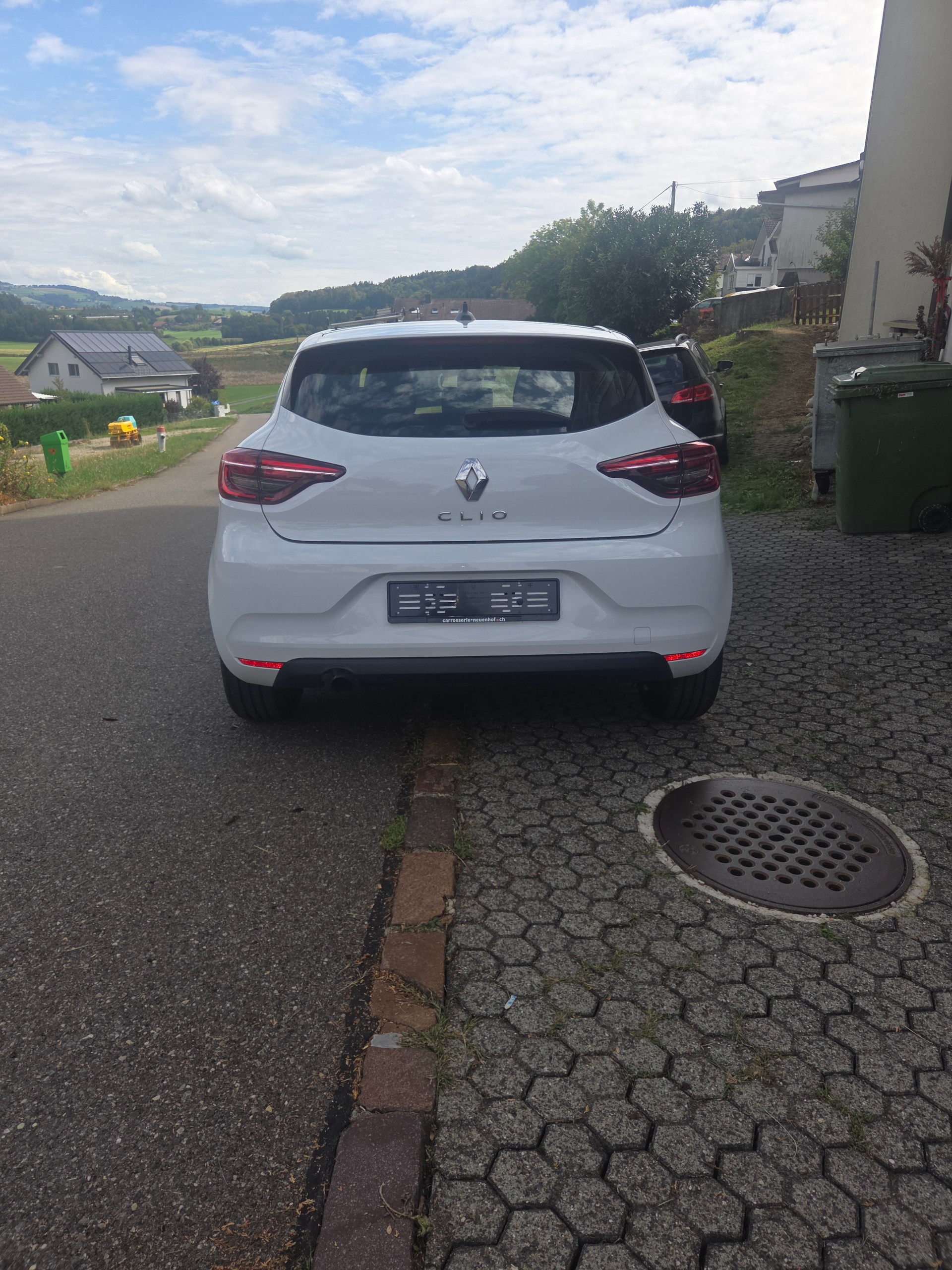 RENAULT 1.0 SCe 75 Zen-image-0