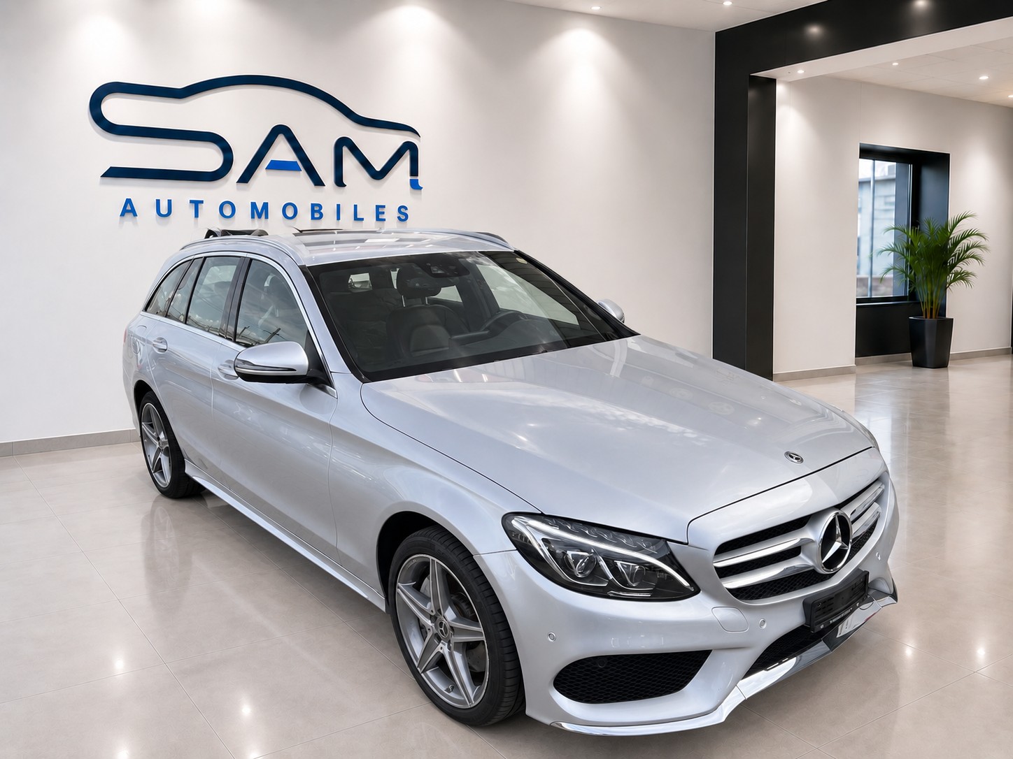 MERCEDES-BENZ C 250 d AMG Line 4Matic 9G-Tronic-image-2
