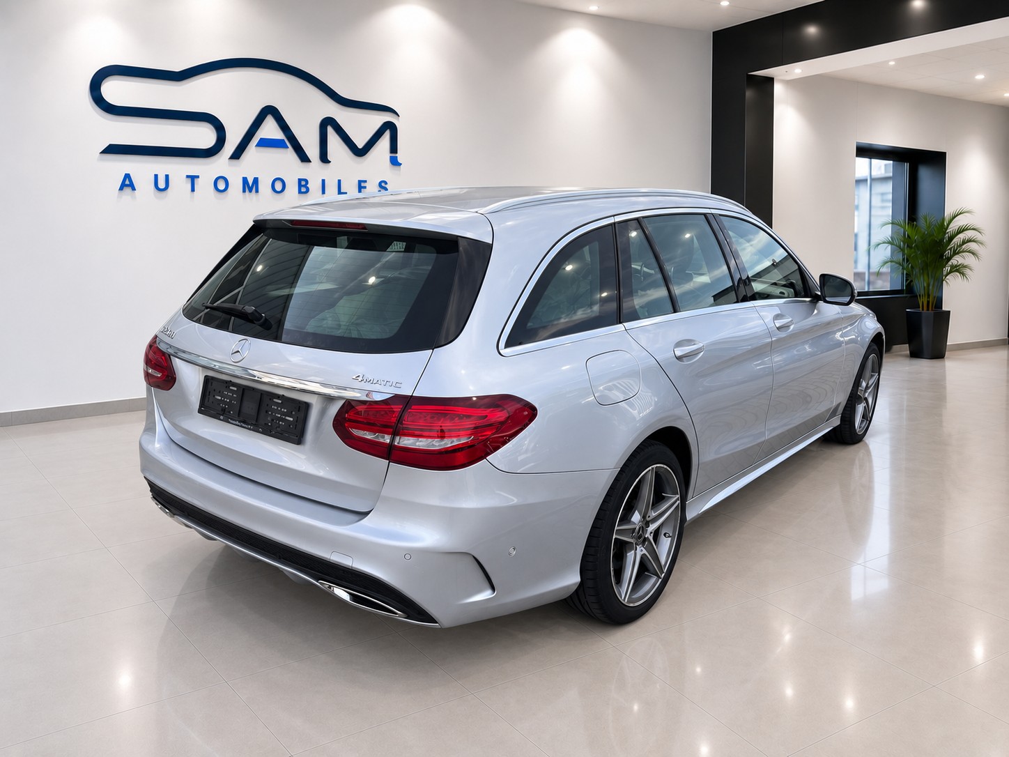 MERCEDES-BENZ C 250 d AMG Line 4Matic 9G-Tronic-image-4