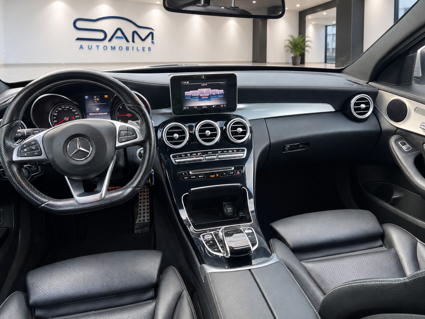 MERCEDES-BENZ C 250 d AMG Line 4Matic 9G-Tronic-image-8
