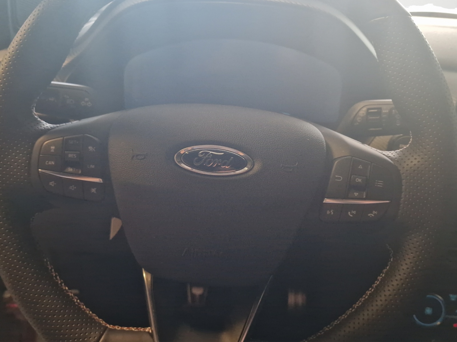 FORD Puma 1.0 MHEV ST-Line X-image-5