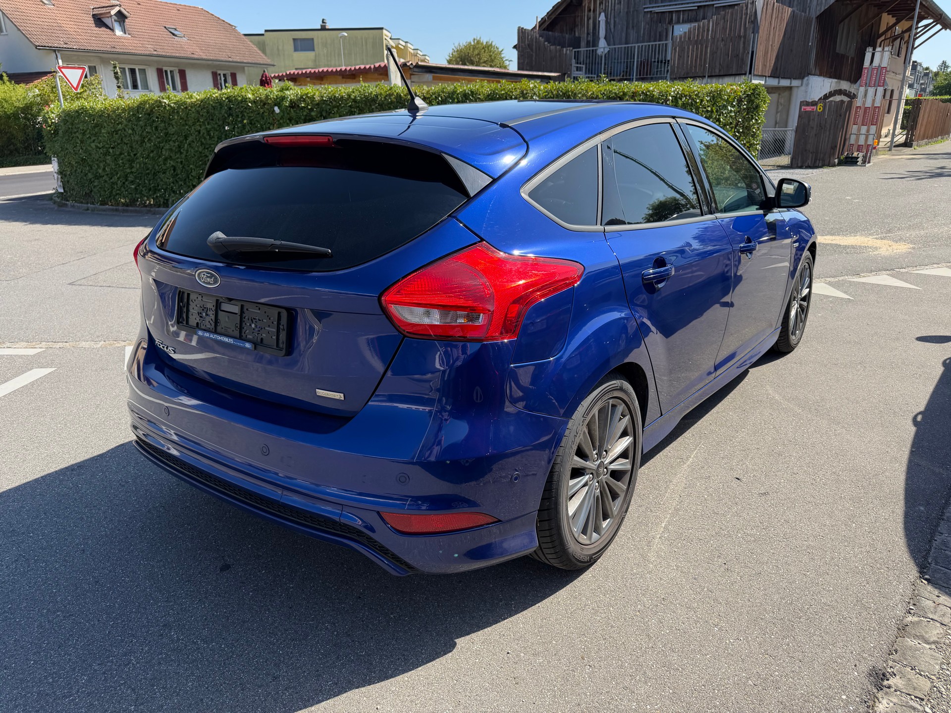 FORD Focus 1.0 SCTi 125ch ST Line Automatic -Neu Motor 121000km-image-2