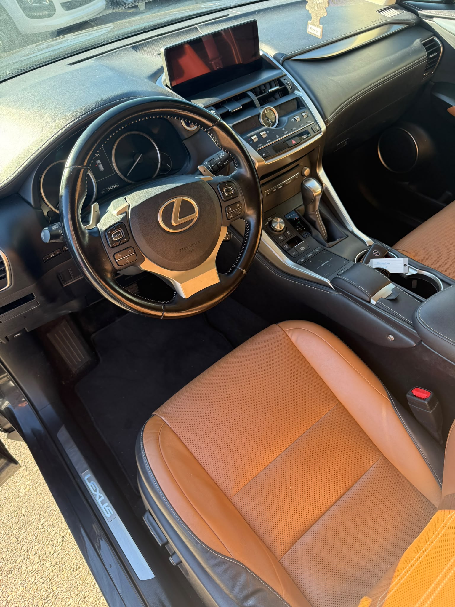 LEXUS NX 300h Comfort E-Four Automatic-image-4