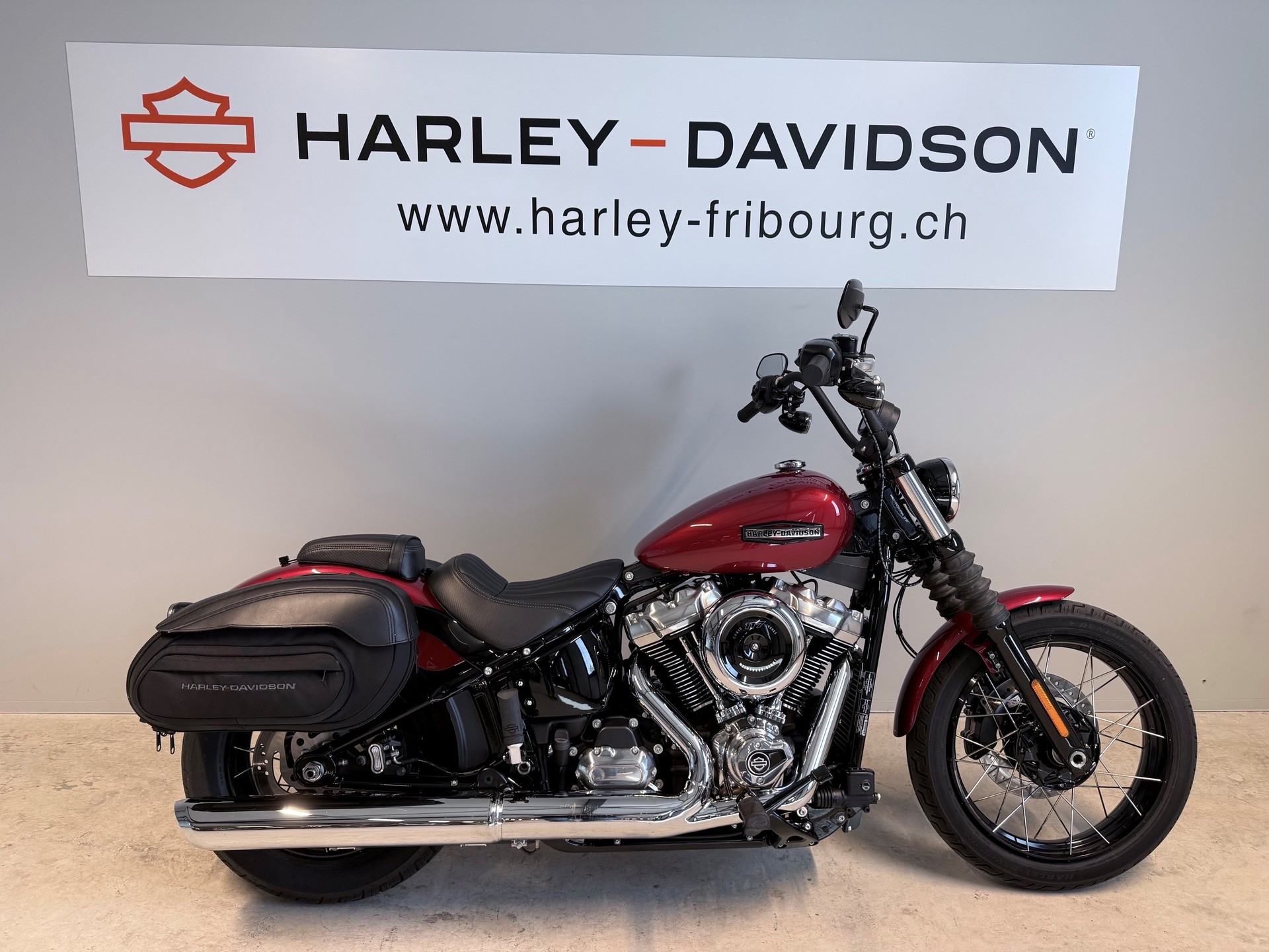 HARLEY-DAVIDSON FXBB Street Bob 117ci
