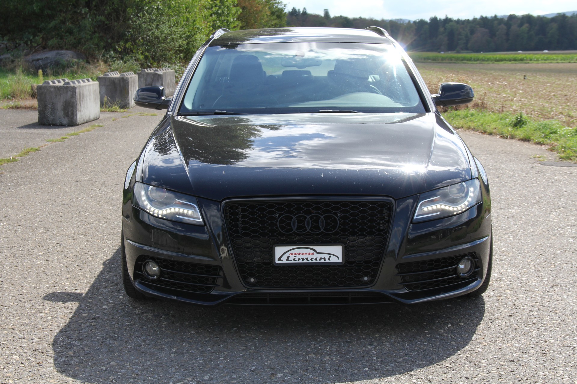 AUDI S4 Avant 3.0 TFSI quattro S-tronic-showroom-element-2