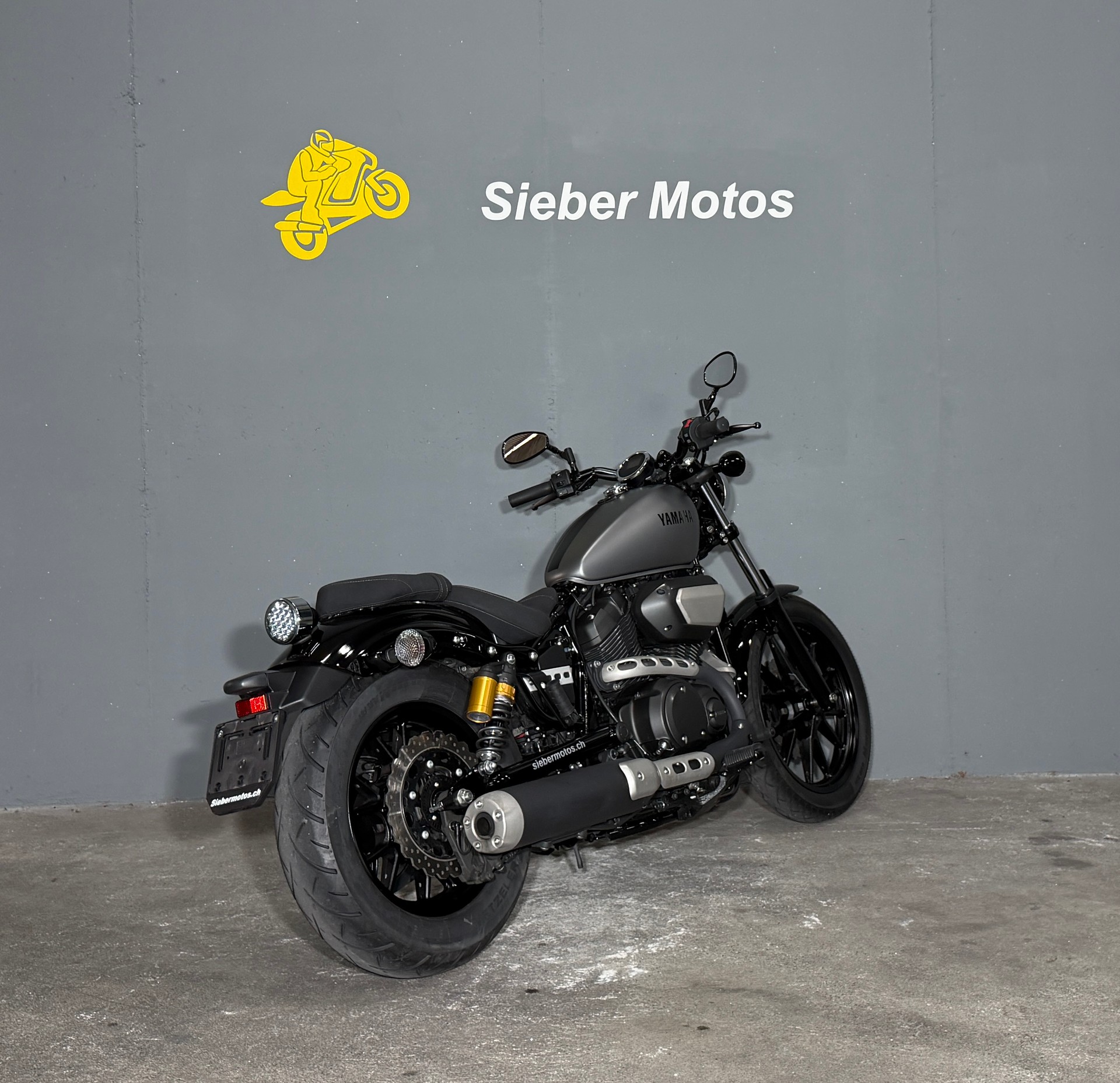 YAMAHA XV 950 R ABS-showroom-element-3