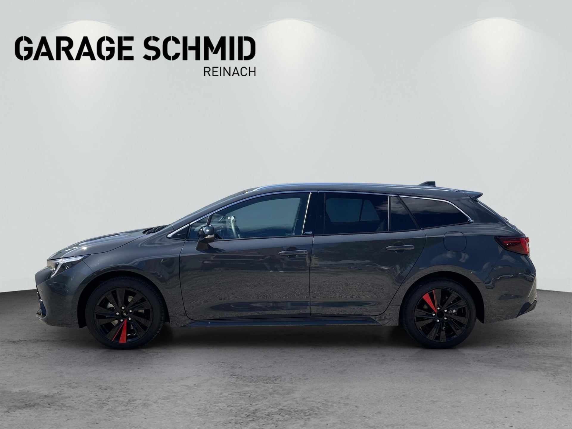 TOYOTA Corolla Touring Sports 2.0 HSD Swiss Edition-image-3