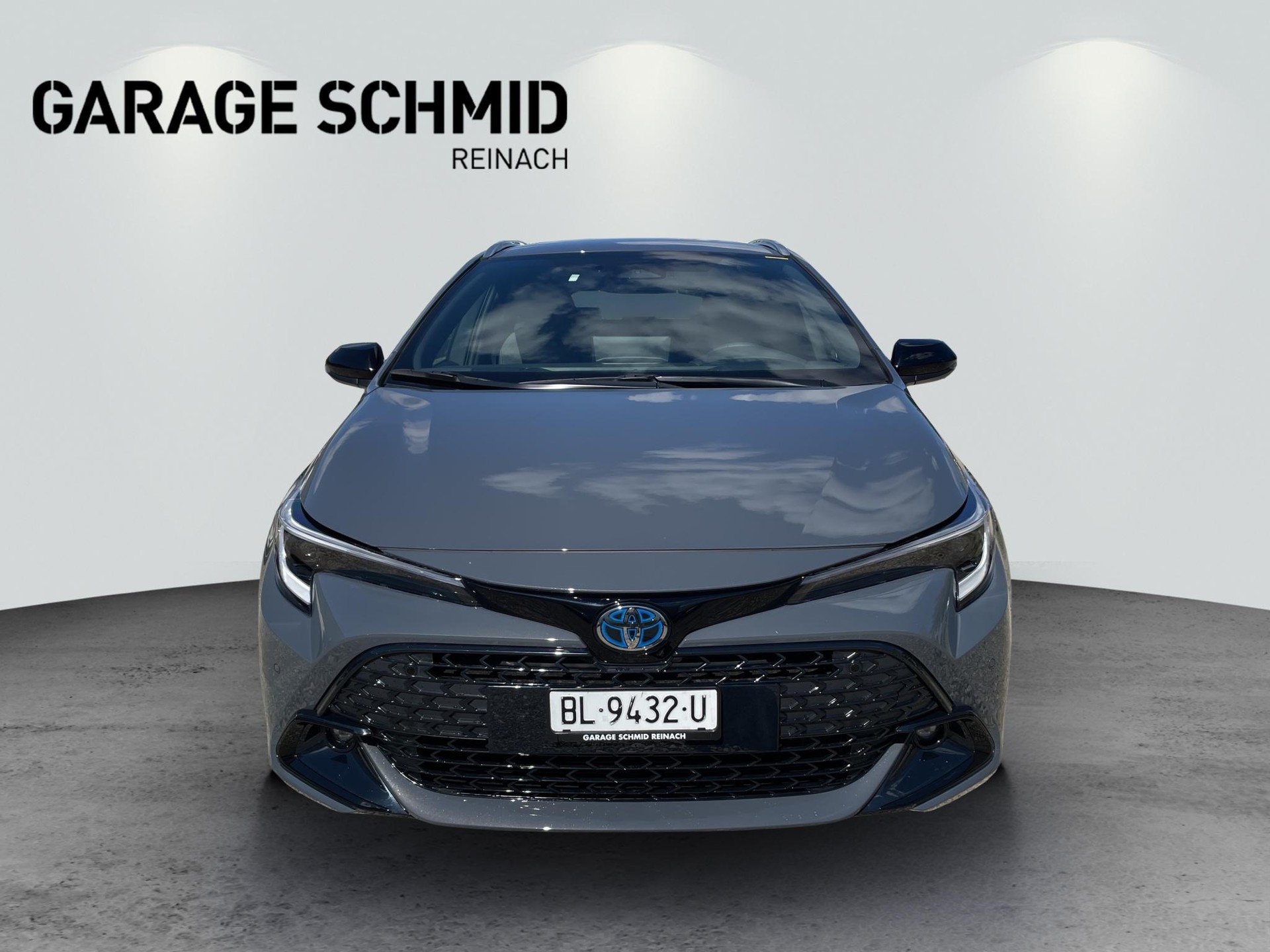 TOYOTA Corolla Touring Sports 2.0 HSD Swiss Edition-image-1