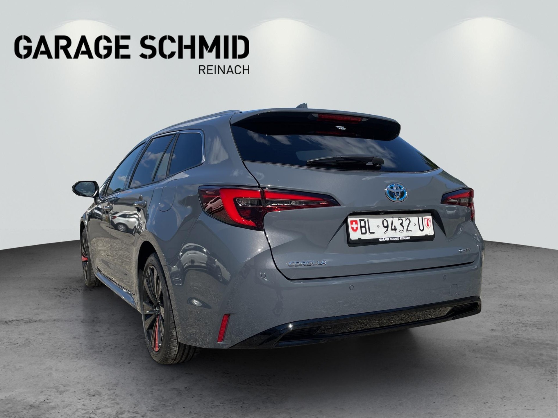 TOYOTA Corolla Touring Sports 2.0 HSD Swiss Edition-image-4