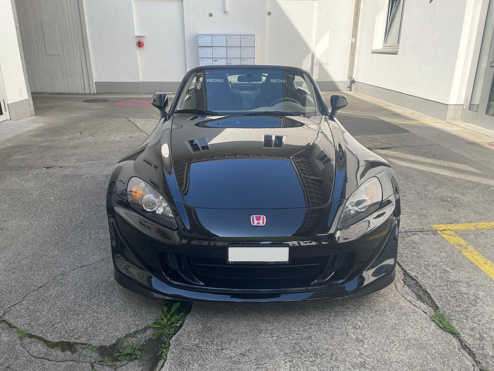 HONDA S2000-image-1
