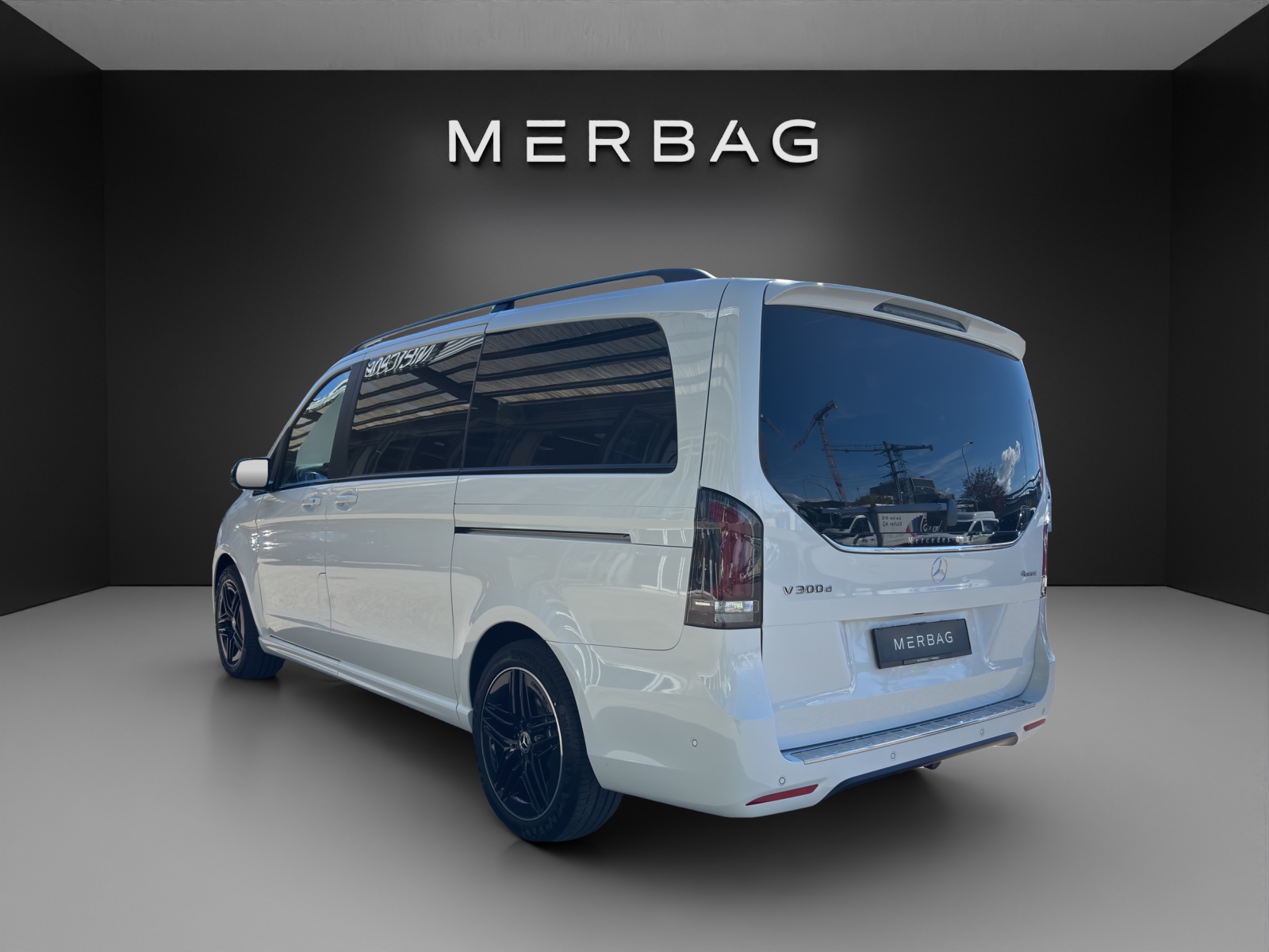 MERCEDES-BENZ V 300 d lang 4Matic Swiss Edition 9G-Tronic-image-3