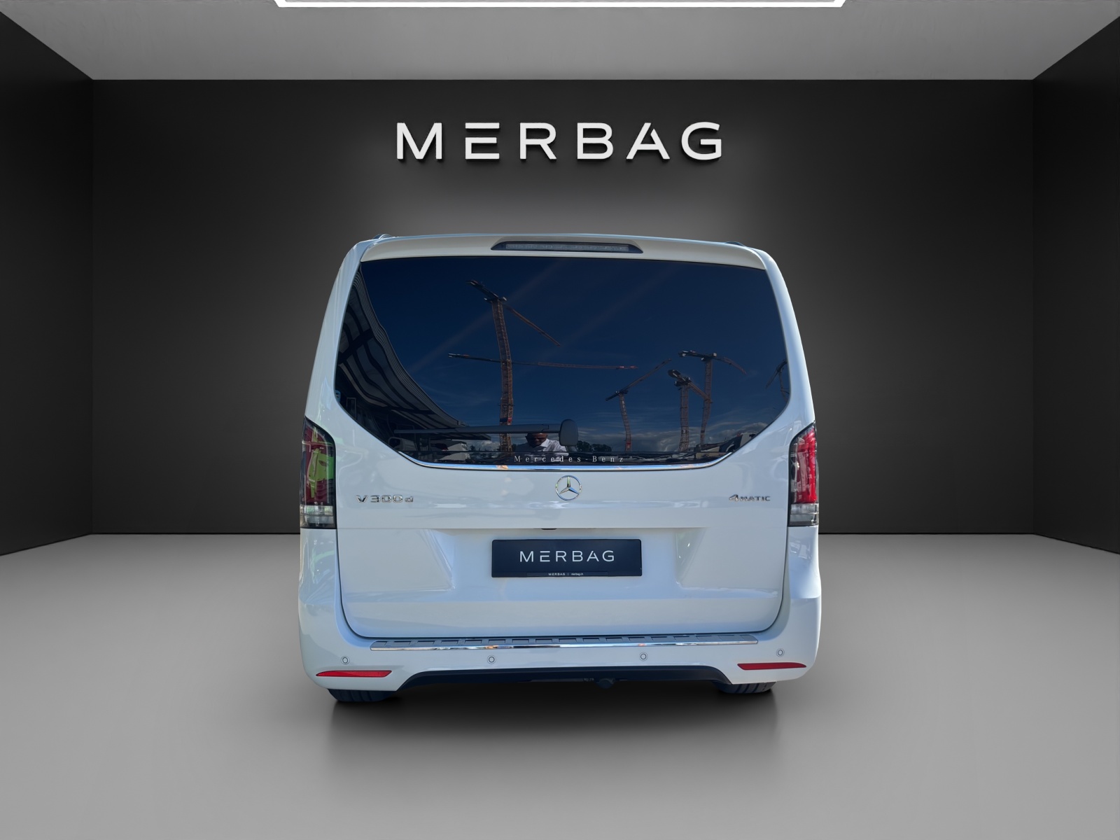 MERCEDES-BENZ V 300 d lang 4Matic Swiss Edition 9G-Tronic-image-4