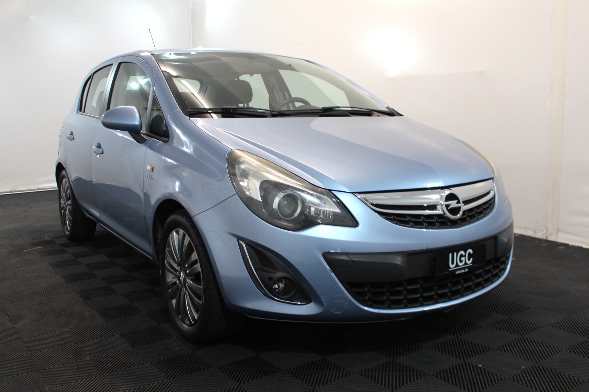 OPEL Corsa 1.4i 16V TP Color Ed.