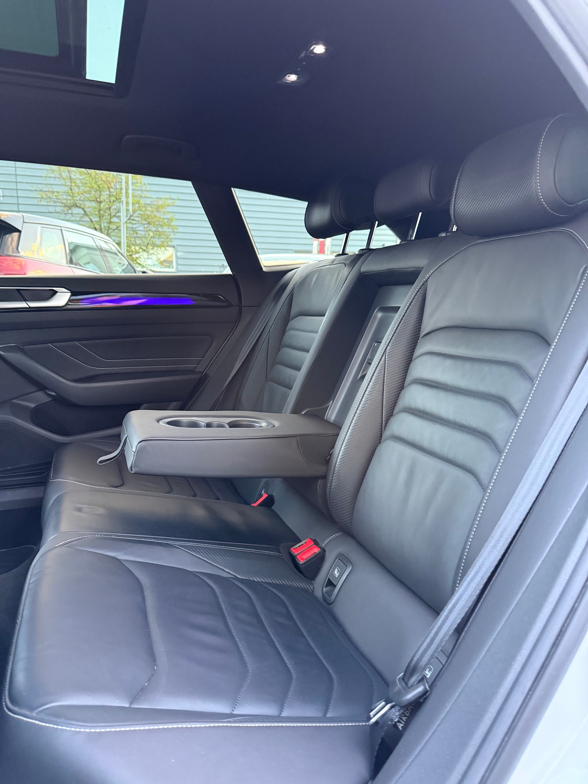 VW Arteon SB 2.0 TSI R-Line 4Motion DSG-image-16
