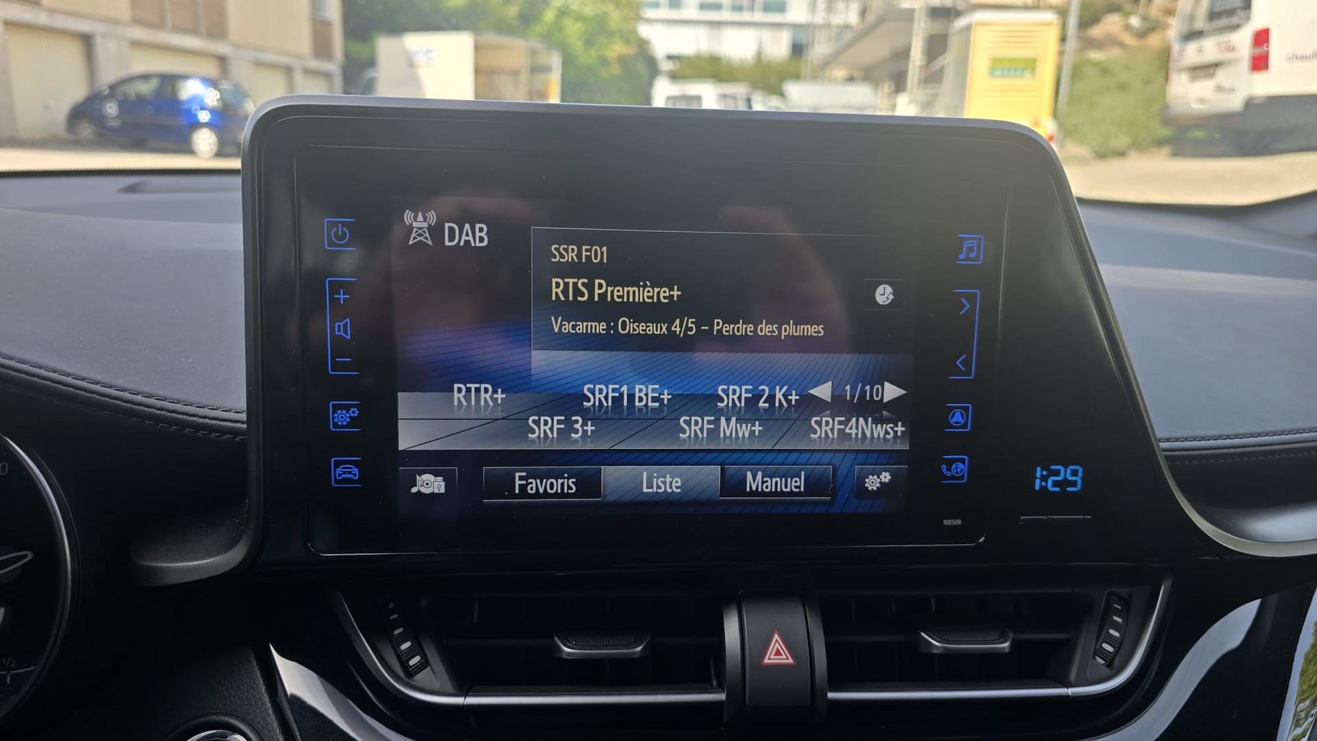 TOYOTA C-HR 1.2 Turbo Style 4WD Multidrive S 8 alu, 1.Hand, 1ere main, CH AUTO, 8 service OK Toyota CH-image-12