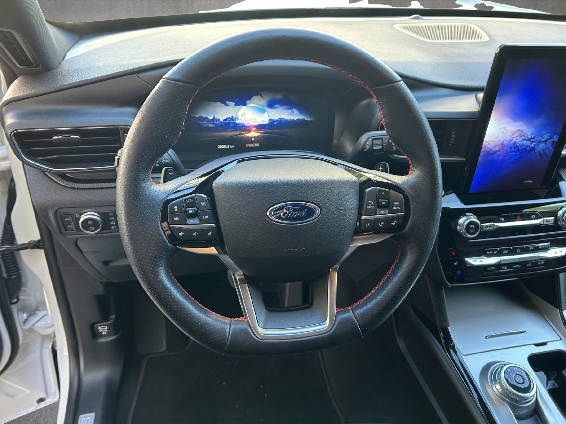 FORD Explorer 3.0 V6 Plug-in Hybrid ST-Line-image-10