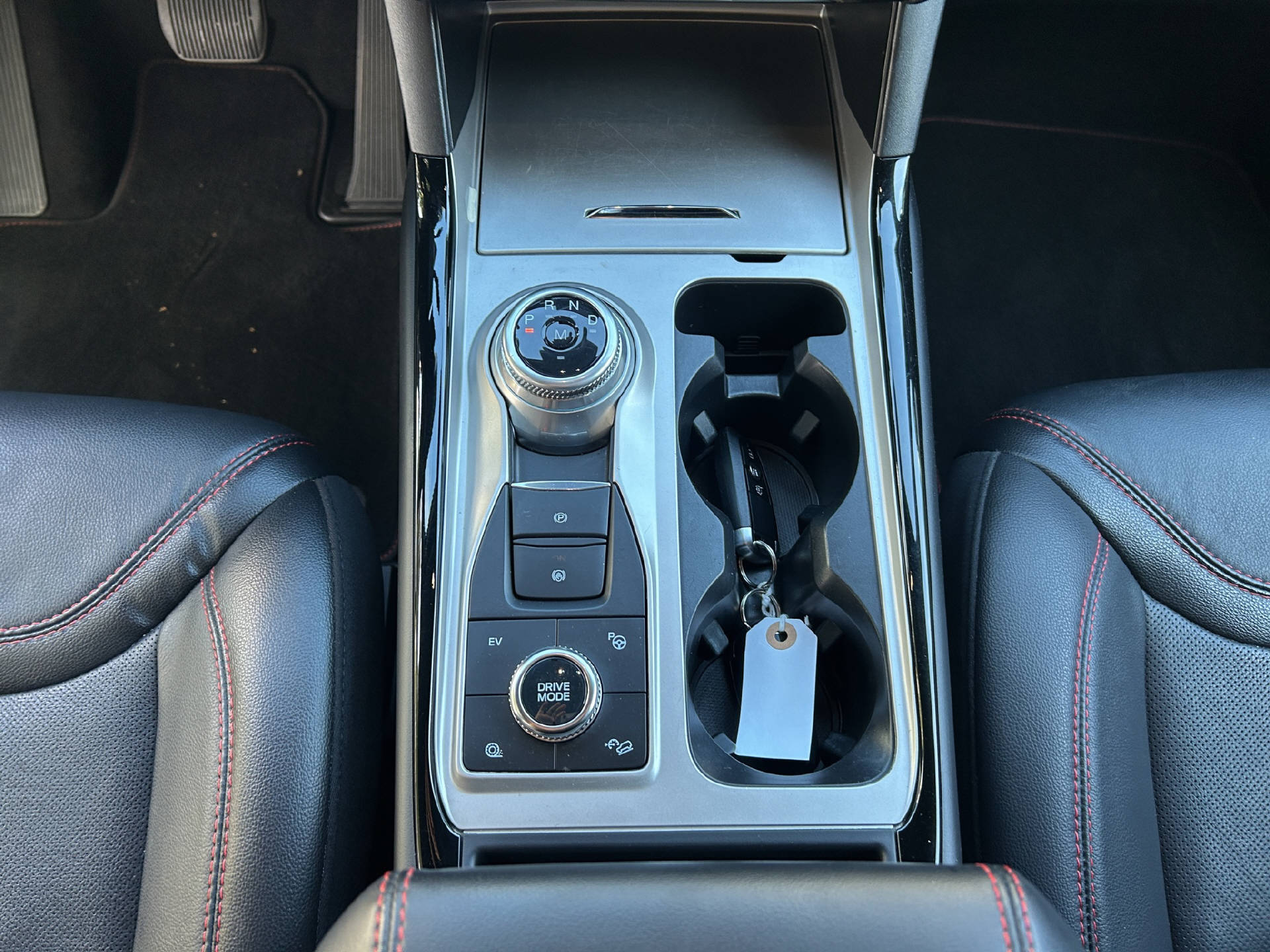FORD Explorer 3.0 V6 Plug-in Hybrid ST-Line-image-16