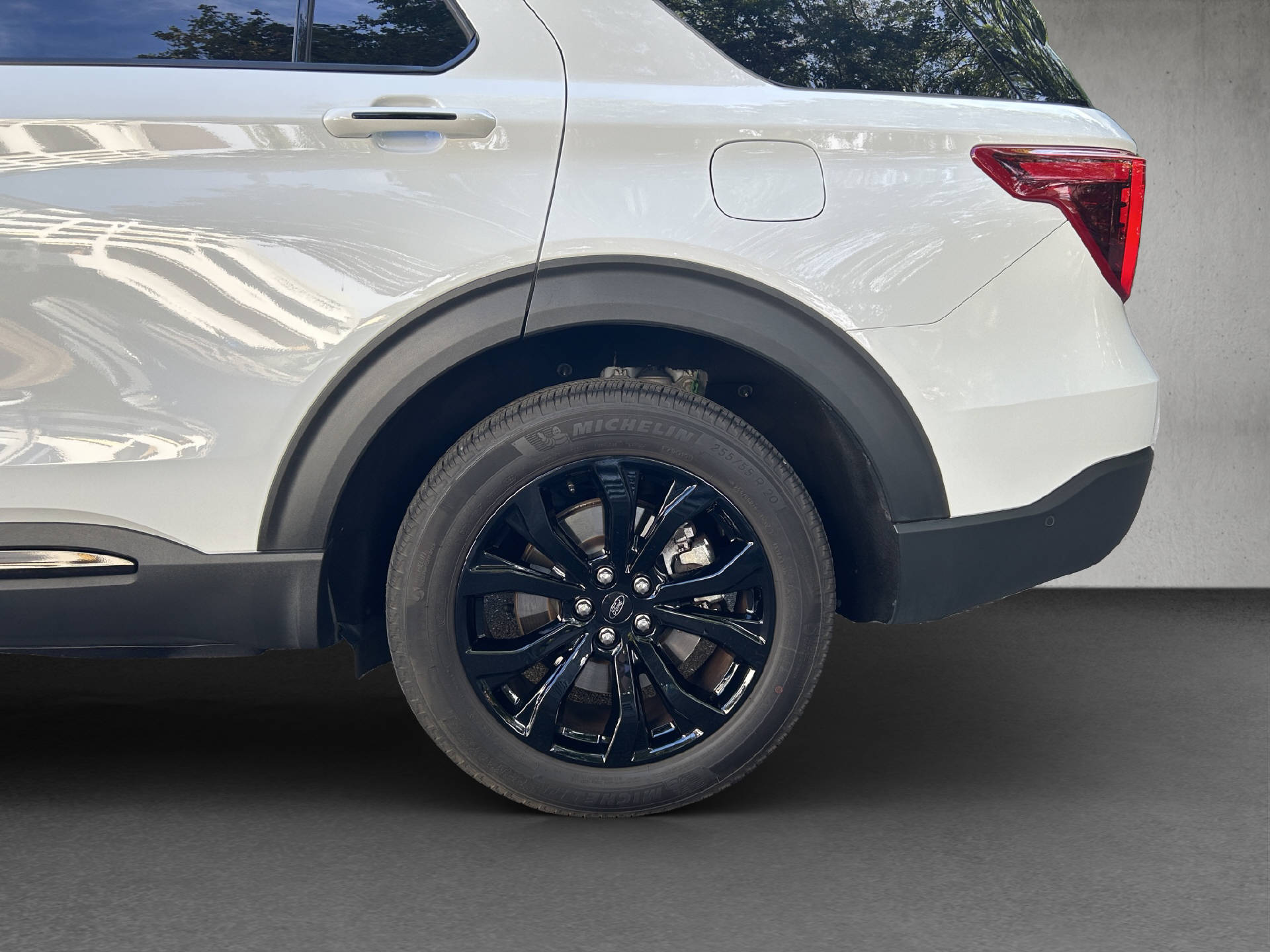 FORD Explorer 3.0 V6 Plug-in Hybrid ST-Line-image-23