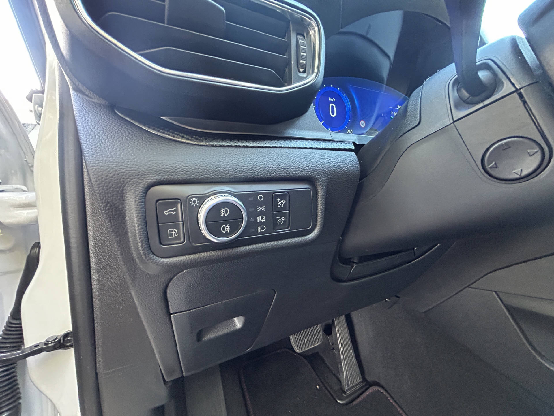 FORD Explorer 3.0 V6 Plug-in Hybrid ST-Line-image-28