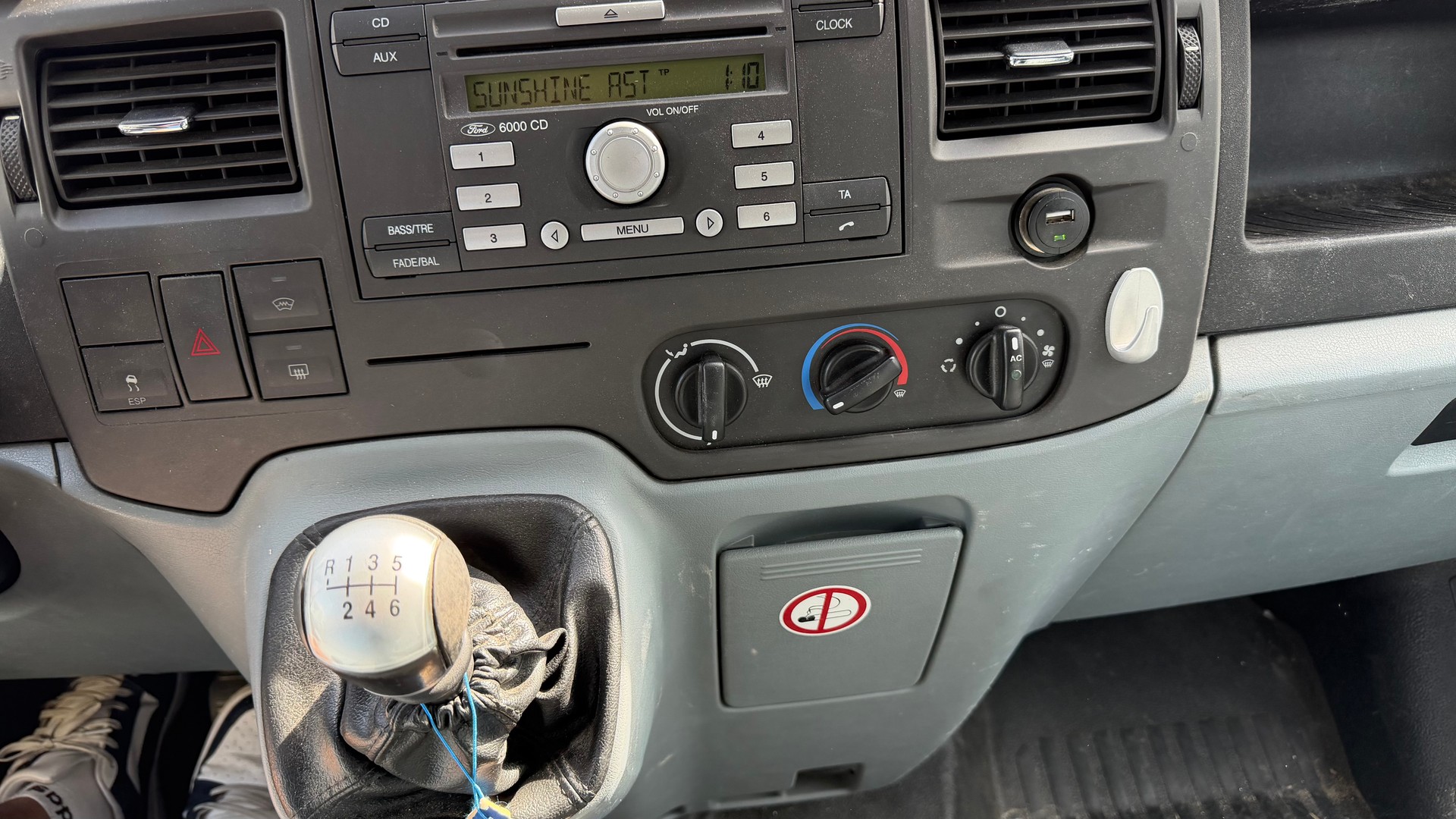 FORD Transit 2.2 TDCi 350 M Trend-image-9